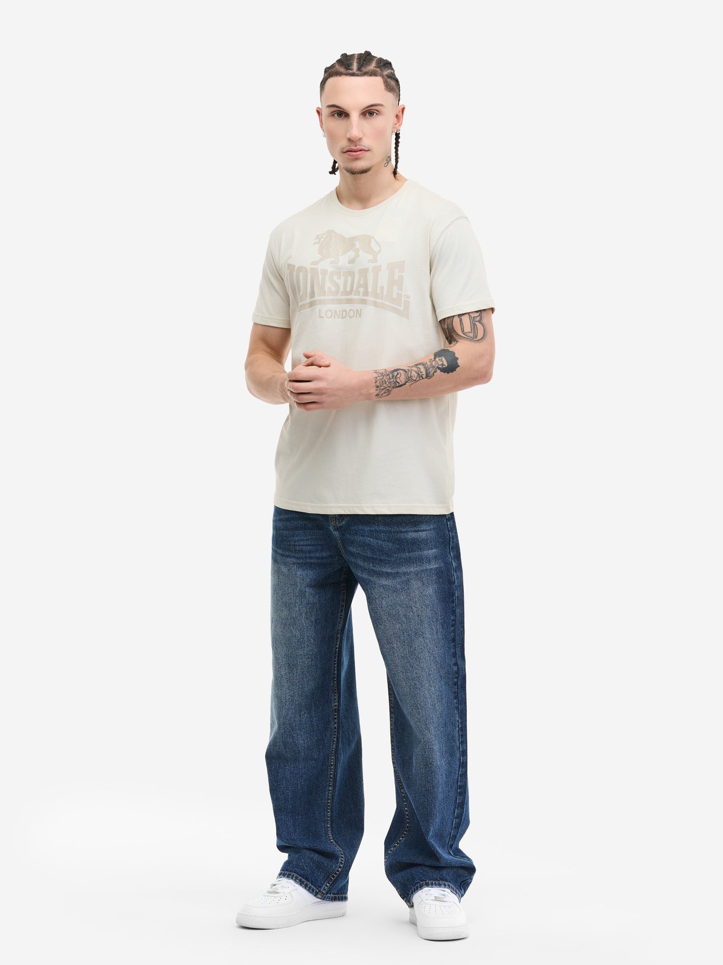 Lonsdale London T-Shirt Bone White mit Frontprint und Löwen-Backprint, sportlich aus Baumwolle