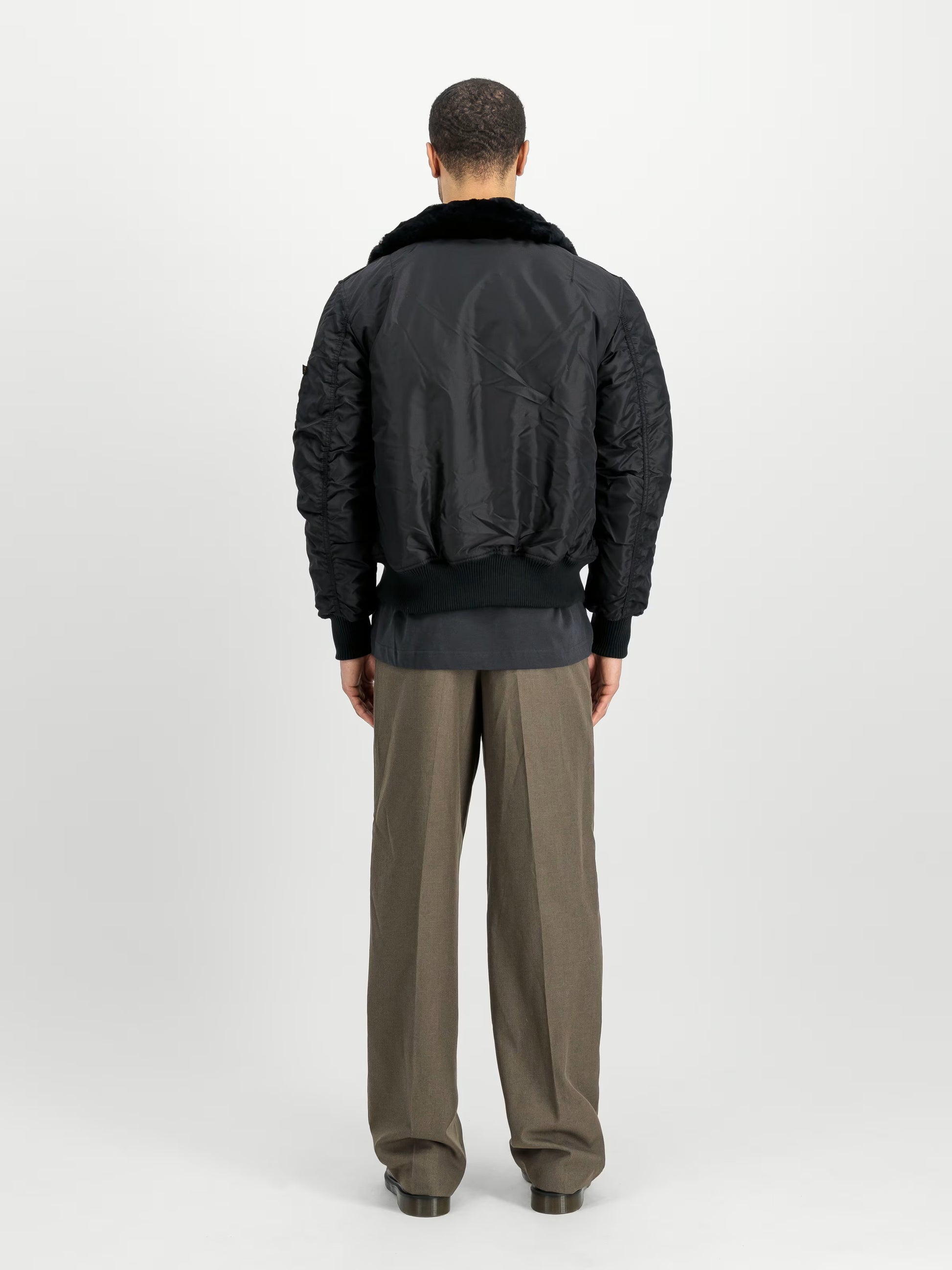 Rückseite der Alpha Industries Injector III Bomber Jacket – TT Nylon Slim Fit
