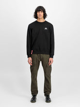 Laden Sie das Bild in den Galerie-Viewer, Alpha Industries Basic Small Logo Sweatshirt - black
