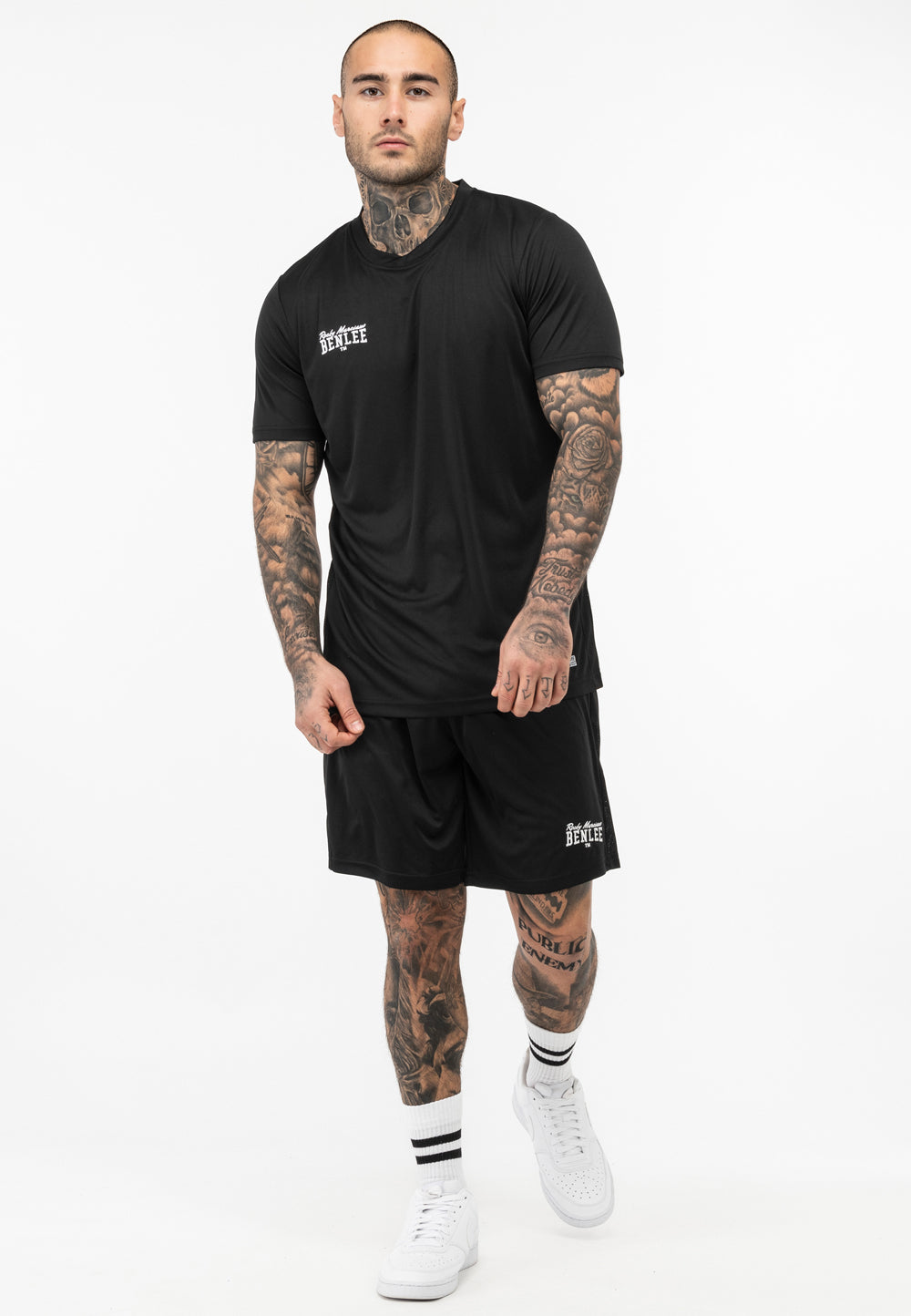 Schwarzes BENLEE Herren-Funktionsshirt in schmaler Passform, mit seitlichen Mesh-Einsätzen und gesticktem Brustlogo