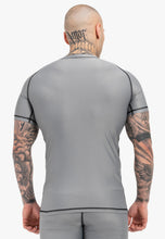 Laden Sie das Bild in den Galerie-Viewer, BENLEE 190703 Funktionsshirt Grau
