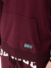 Laden Sie das Bild in den Galerie-Viewer, BENLEE 190809 Ayden Kapuzensweatshirt Oxblood
