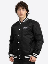 Laden Sie das Bild in den Galerie-Viewer, BENLEE  190823 Rocky Collegejacke Schwarz
