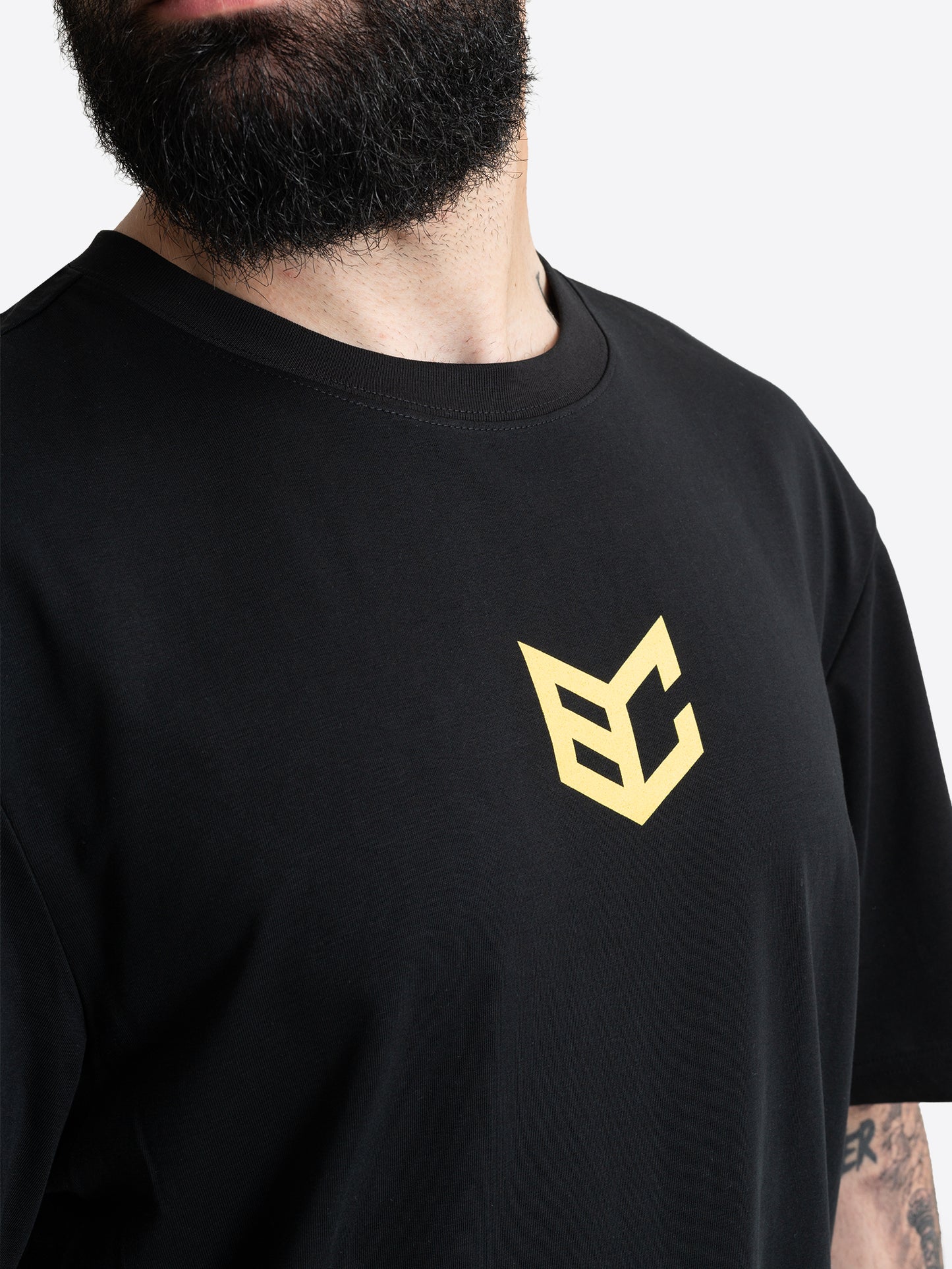 Schwarzes Benlee Herren T-Shirt mit kleinem Logo auf der Brust.