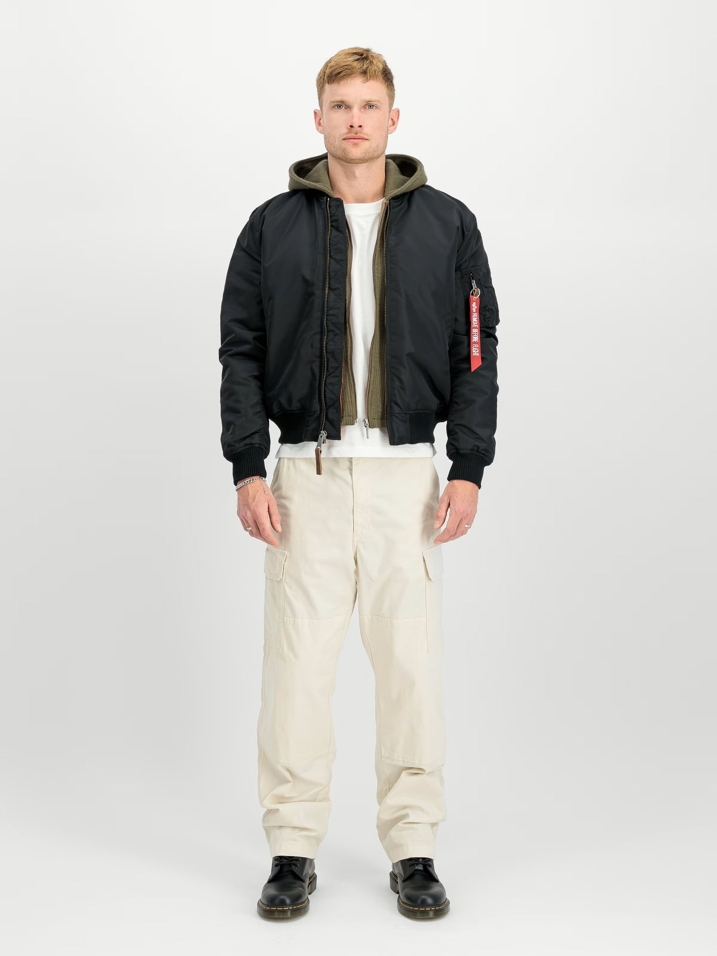 Utility Pocket mit Remove Before Flight Tag – Alpha MA-1 VF 59 Bomber Jacket