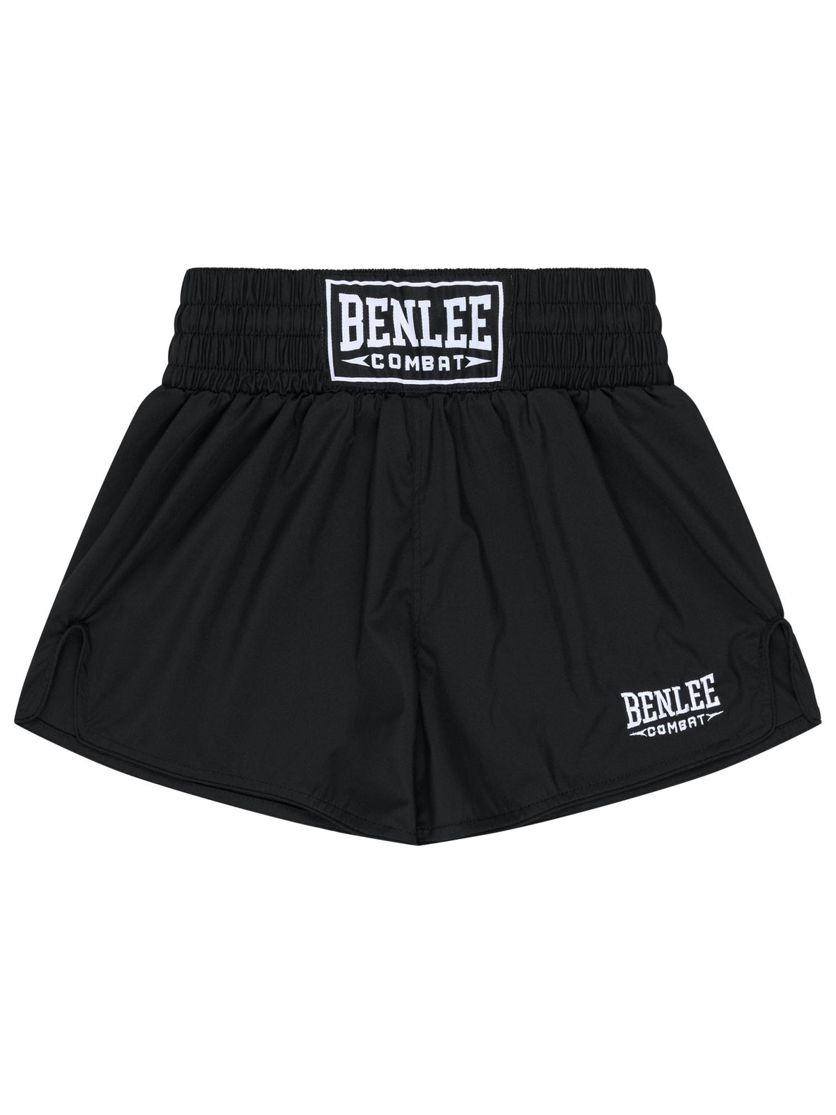 Schwarze BENLEE Unisex Muay Thai Shorts aus Micro-Stretch am Model.