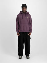 Laden Sie das Bild in den Galerie-Viewer, Alpha Industries Basic Hoody Small Logo - plum
