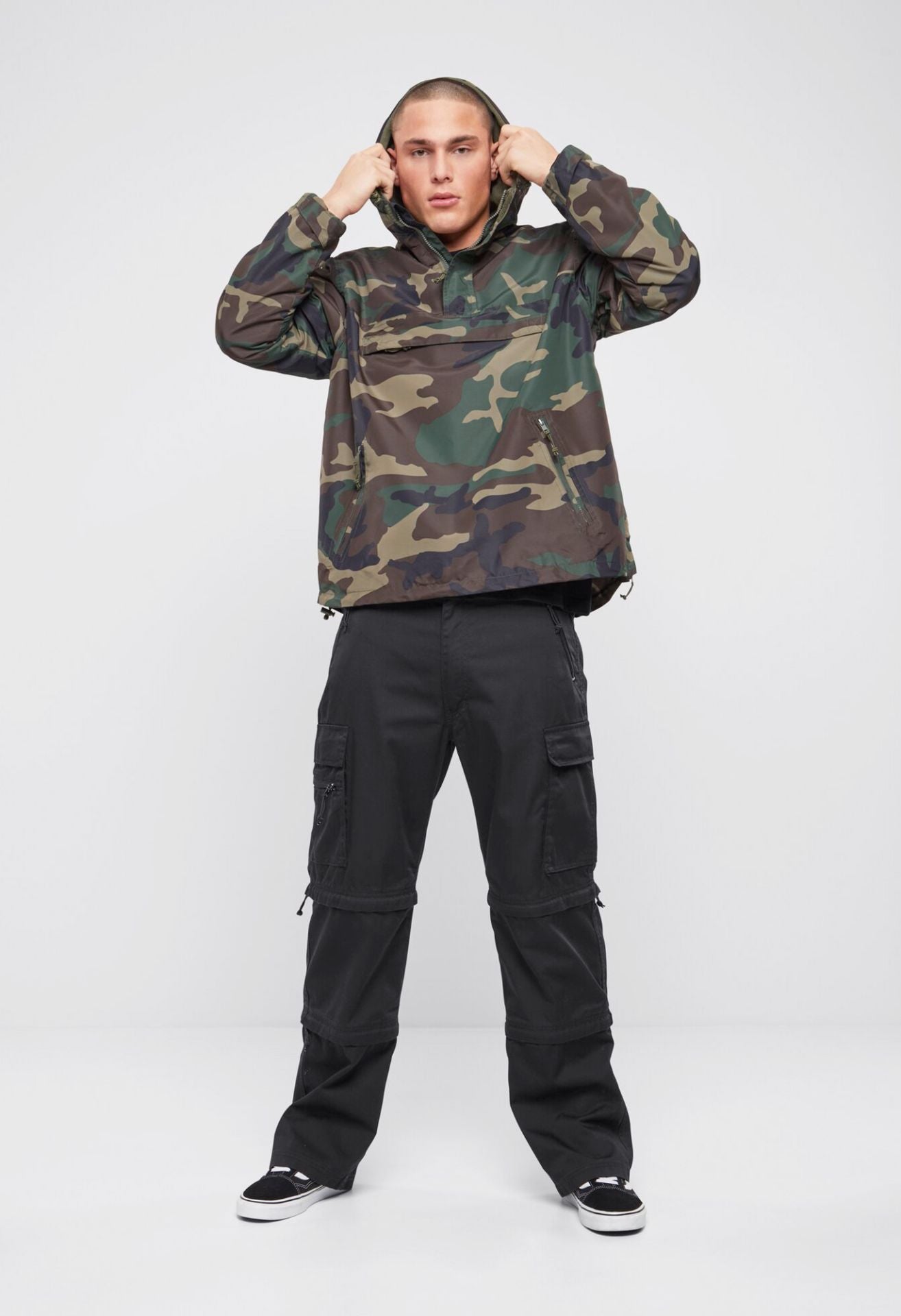 Brandit Windbreaker Woodland – warme, wind- und wasserabweisende Outdoor-Jacke mit Fleecefutter