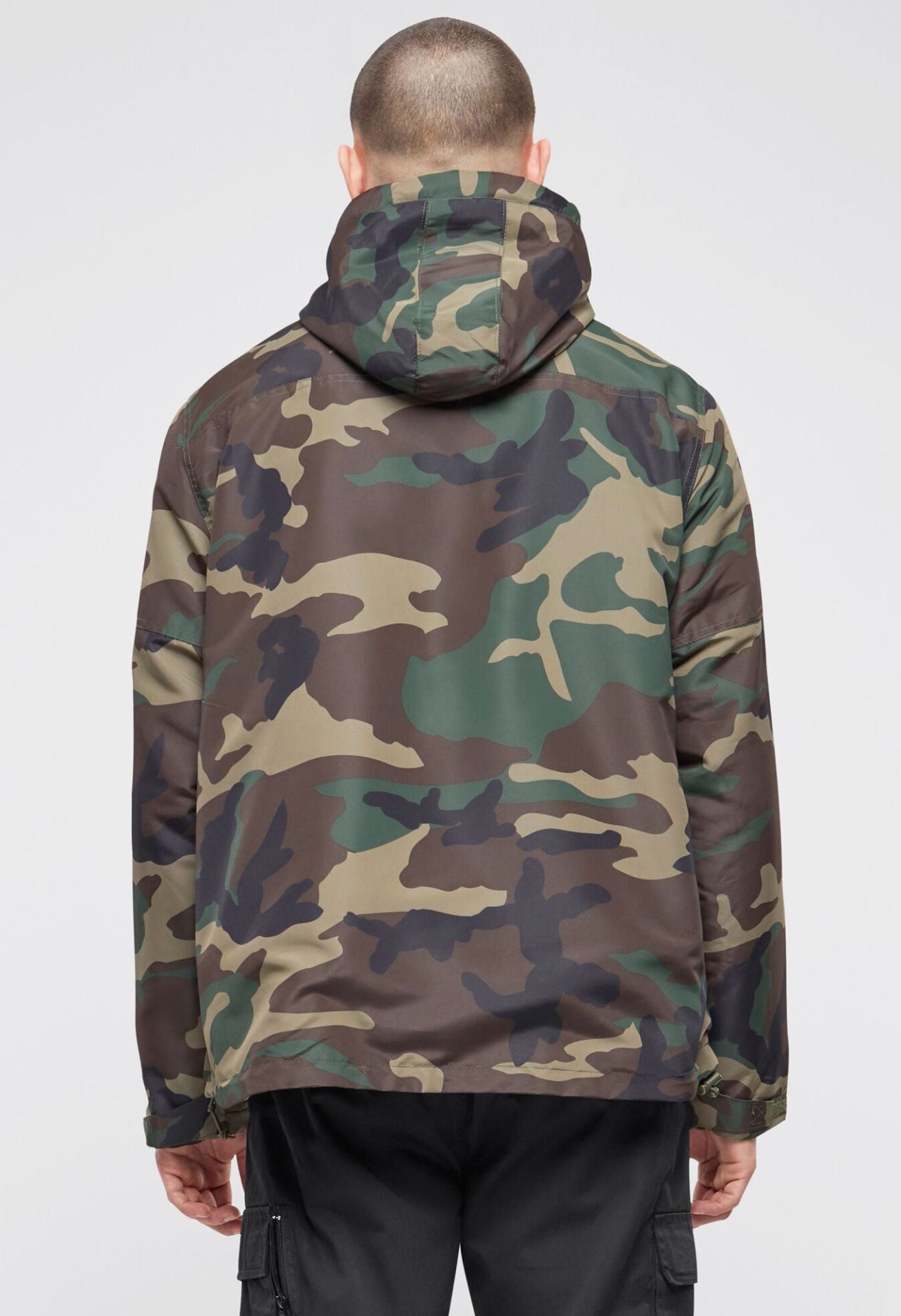 Brandit Windbreaker Woodland – warme, wind- und wasserabweisende Outdoor-Jacke mit Fleecefutter