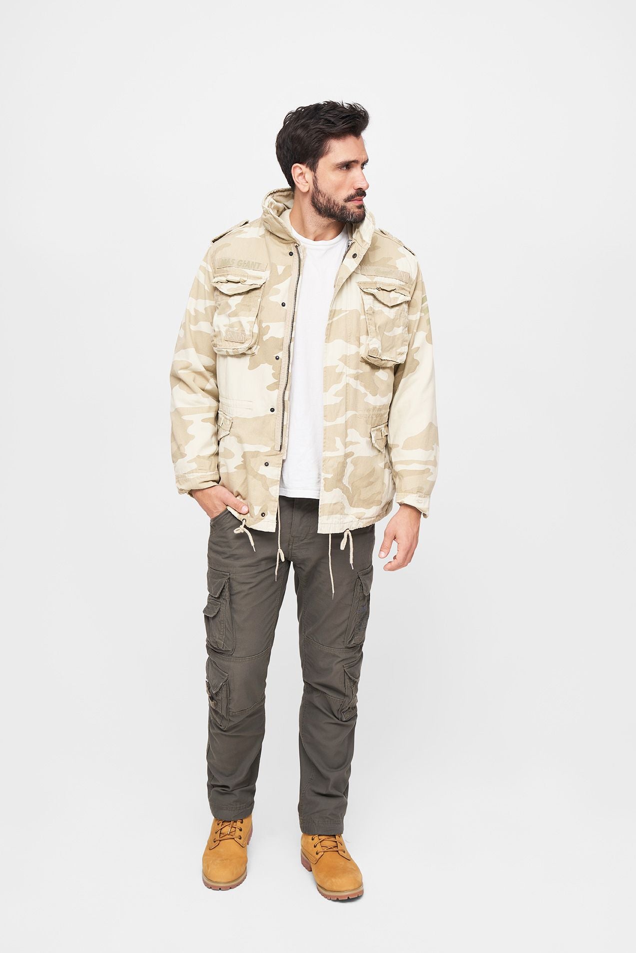 Brandit M65 Giant Feldjacke Sandstorm im stylischen Vintage-Look