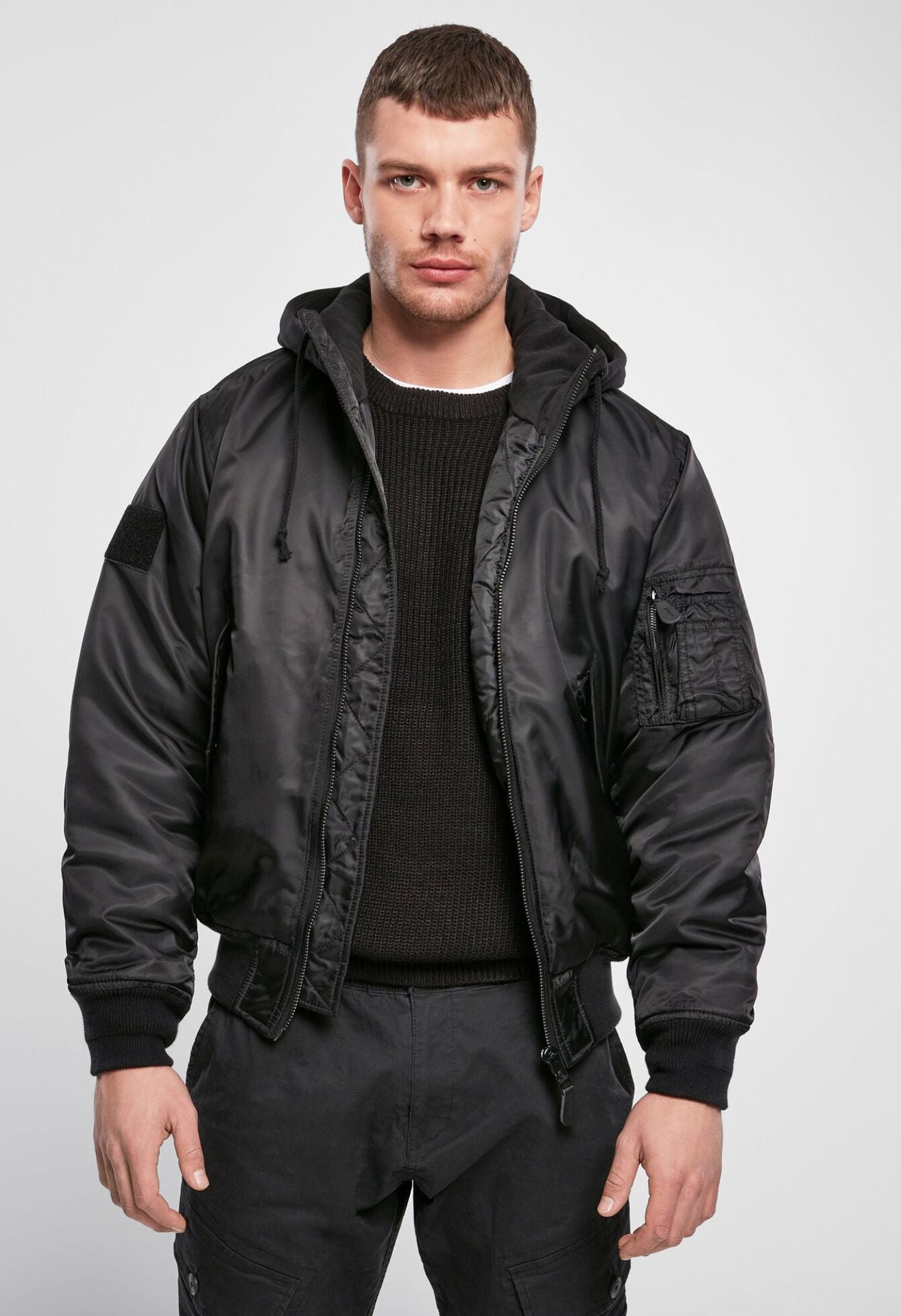 Brandit MA1 Sweat Hooded Jacke schwarz mit Kapuze und warmem Innenfutter