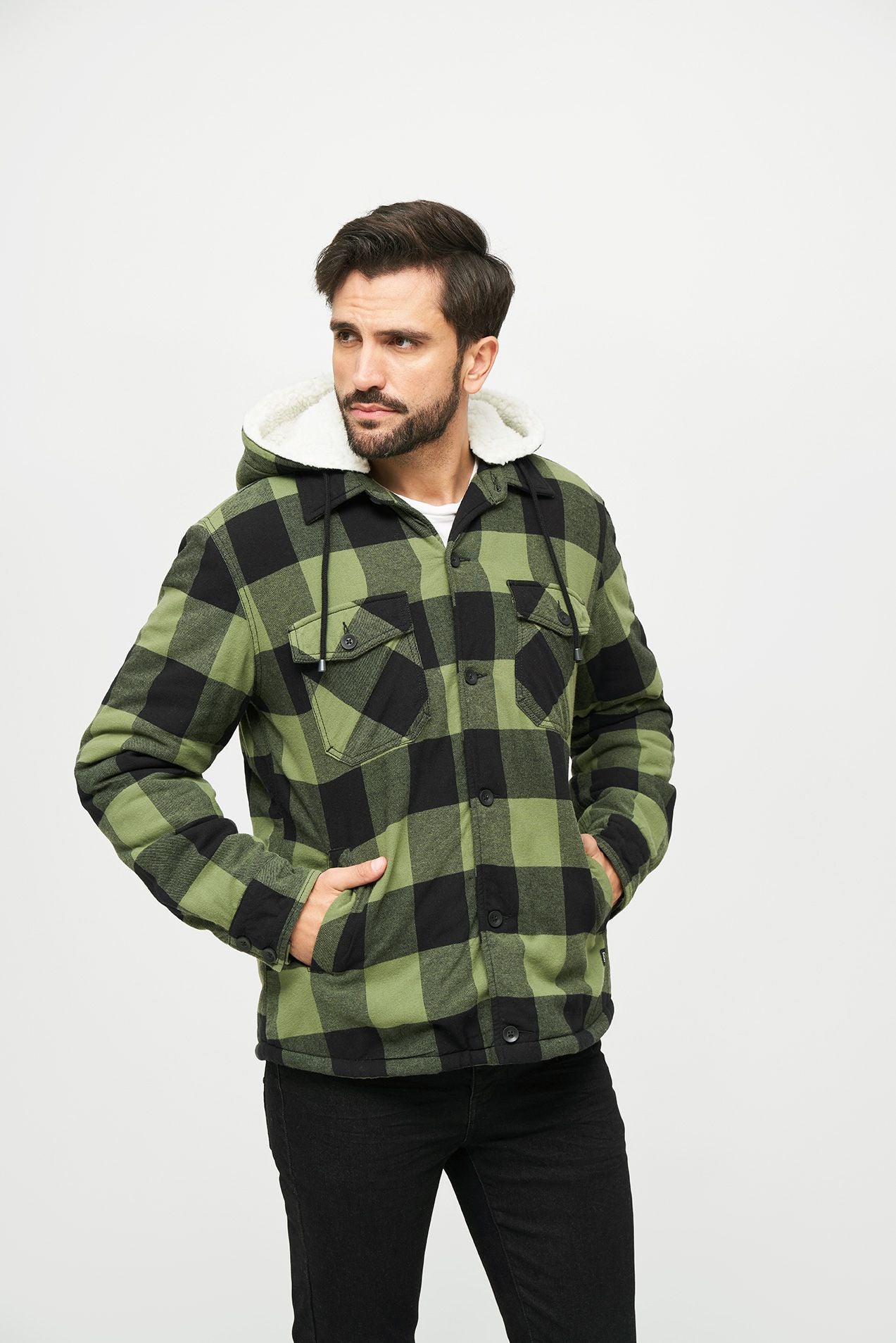 Schwarz-Oliv Brandit Hooded Lumber Jacke mit Teddyfell, abnehmbarer Kapuze, Brust- und Seitentaschen, Straight-Cut.“