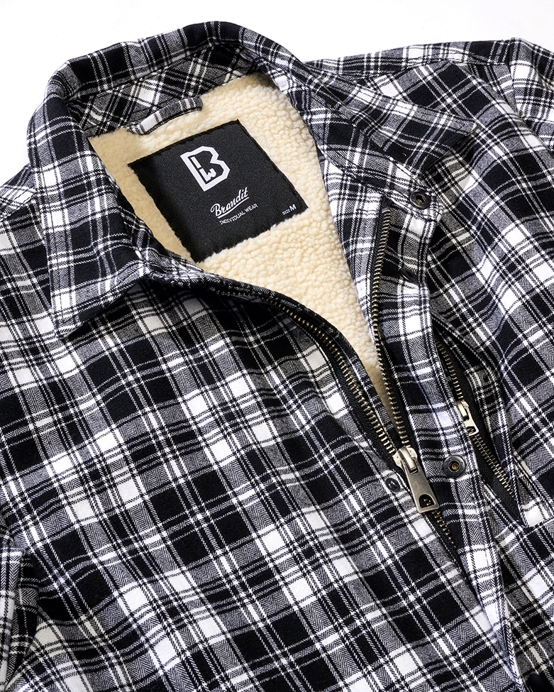 Brandit Herren Sherpa Jacke in Weiss/Schwarz – warm, klassischer Holzfäller-Look mit Brust- und Seitentaschen.