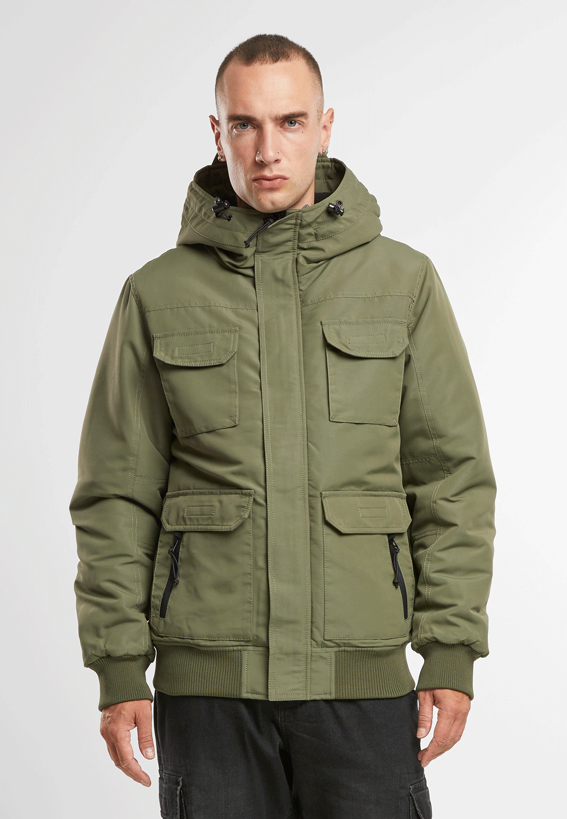 Brandit Jacke Oliv mit Kapuze, Stehkragen, 6 Taschen und hohem Tragekomfort