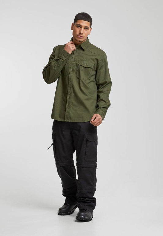 BRANDIT Flannel Shirt Olive: Klassisches Langarmhemd aus 100% Baumwolle, gerader Schnitt, mit zwei Brusttaschen