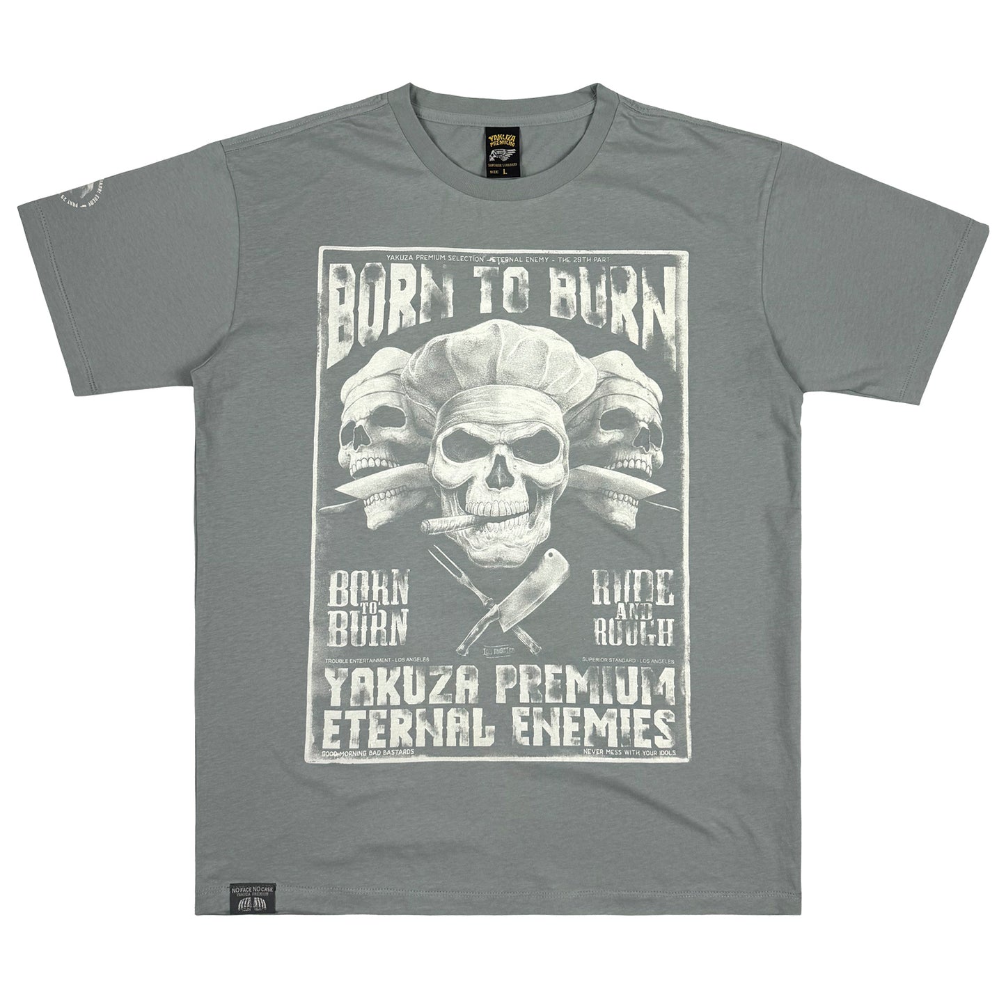 Aqua-graues Yakuza Premium T-Shirt mit Born to Burn Totenkopf-Print aus weicher Pima-Baumwolle.