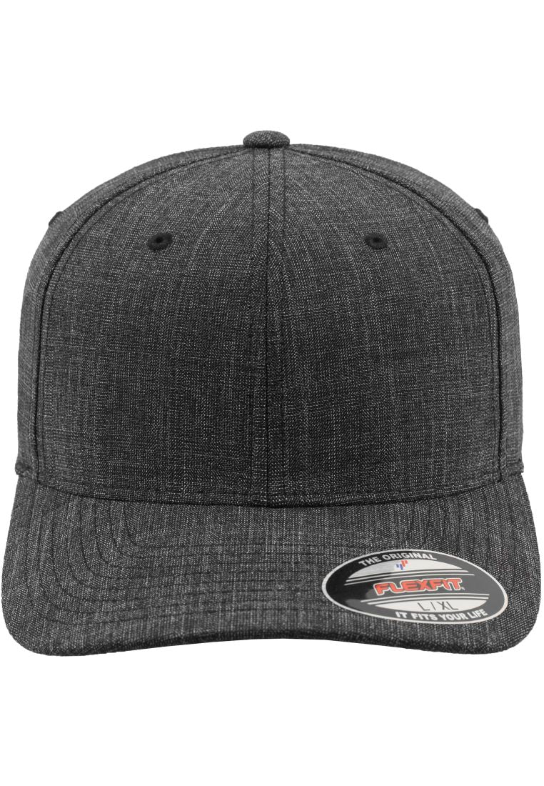 Dunkelgraue Flexfit Fine Melange Cap in schwarz-melierter Optik mit gebogenem Schirm für Sport und Freizeit.
