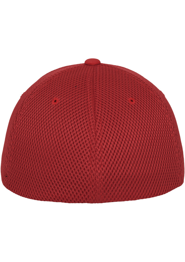 Rückansicht der roten Flexfit Cap mit komplett geschlossenem, elastischem Mesh-Netz für maximale Belüftung.