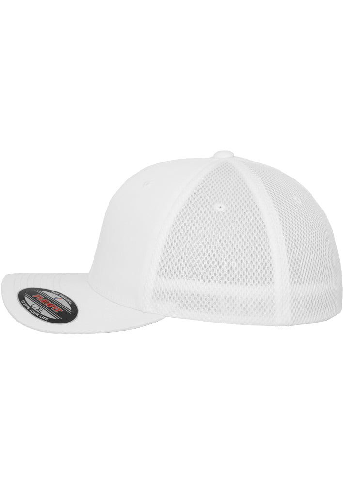 Weisse Flexfit Tactel Mesh Cap mit elastischem Band und Netz-Rückseite.