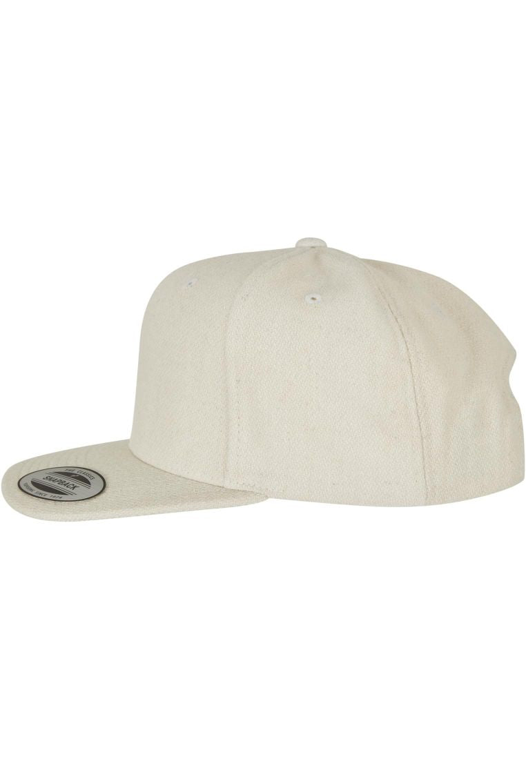 Weisse Snapback Cap aus Wolle mit grünem Schirmboden