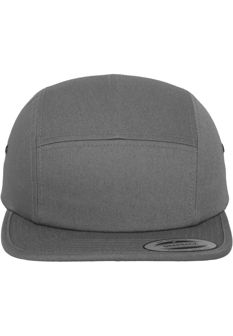 Graue 5 Panel Cap aus Baumwolle – Verstellbare Flexfit Jockey Kappe im Streetwear-Stil mit flachem Schirm.