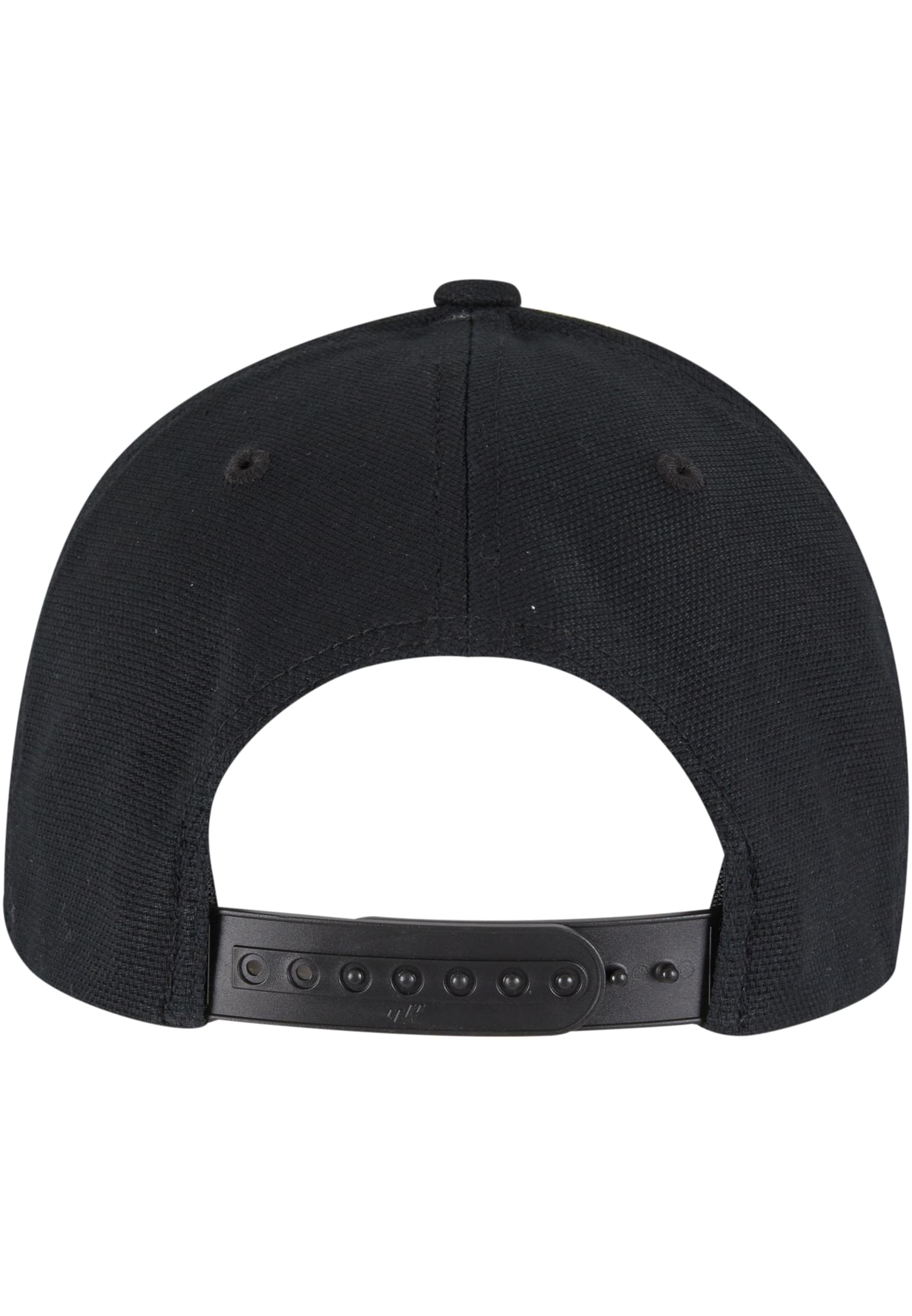 Rückansicht der schwarzen Flexfit 110 Cap mit verstellbarem Snapback-Verschluss aus Kunststoff.