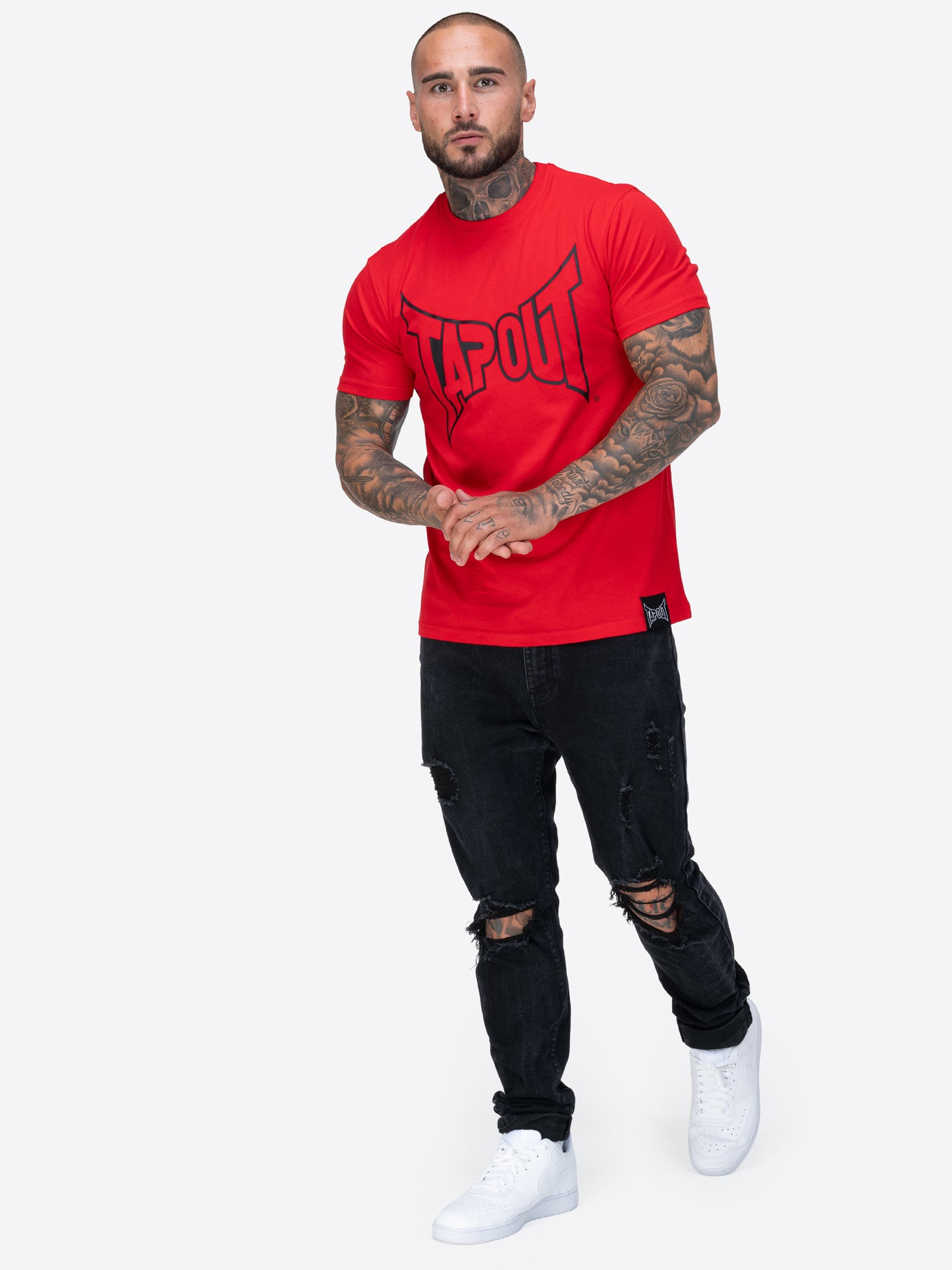 Tapout Herren T-Shirt in Rot, normale Passform, Rundhals, grosser Logo-Druck auf der Brust, aus 100 % gekämmter Baumwolle