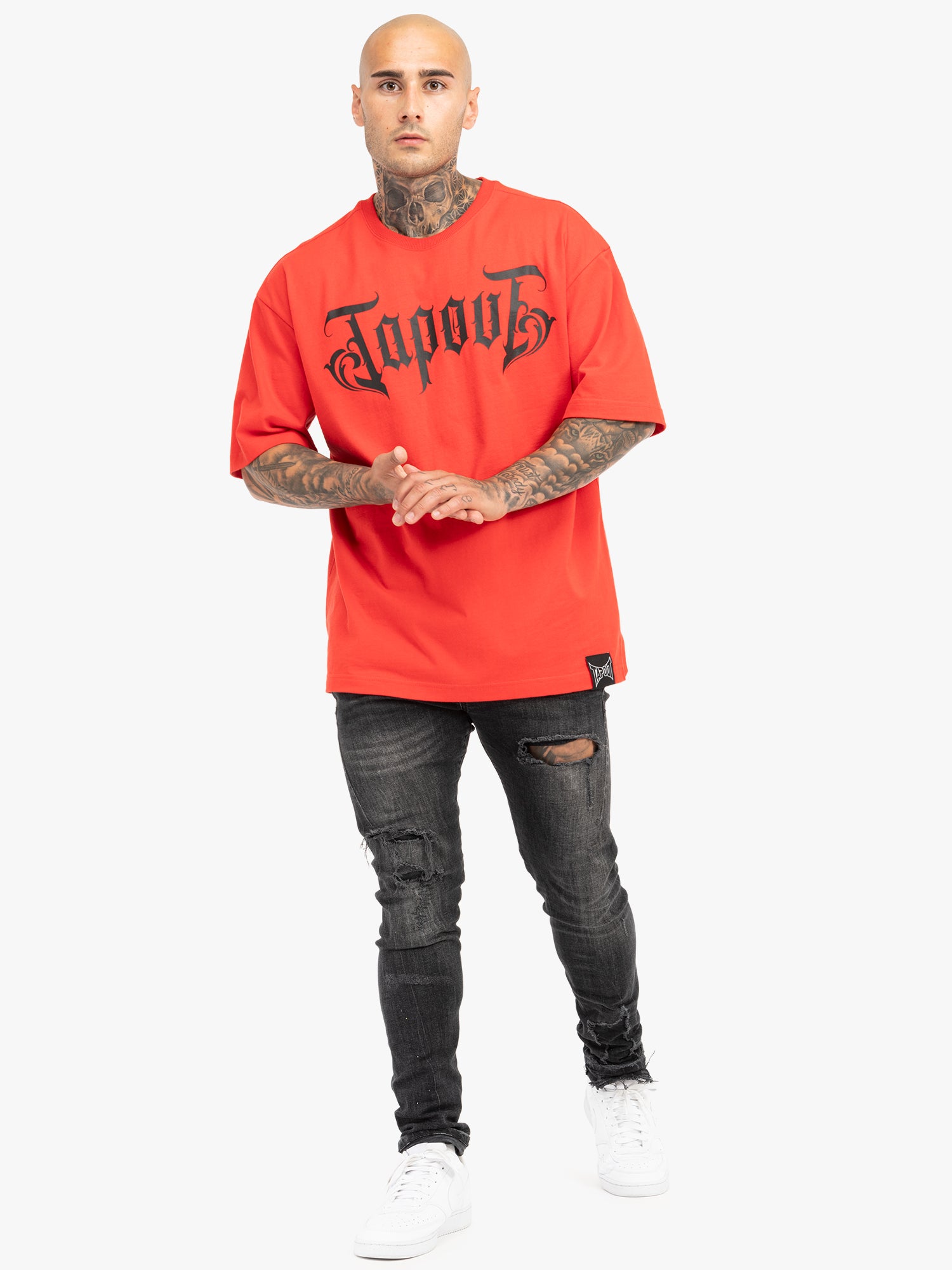 Tapout Herren T-Shirt in Rot, normale Passform, Rundhals, grosser Logo-Druck auf der Brust, aus 100 % gekämmter Baumwolle