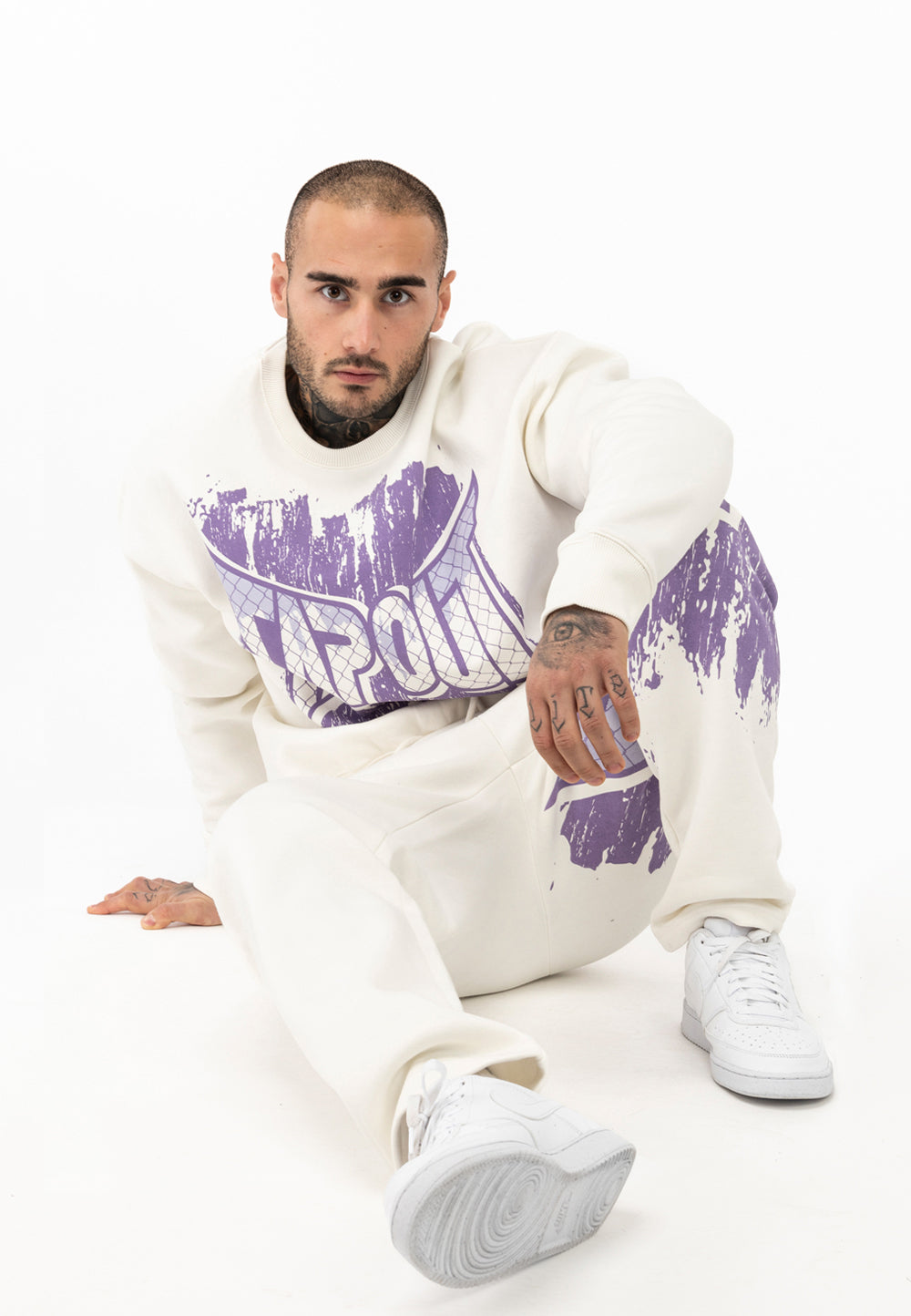 Tapout Herren Kapuzensweatshirt weiss normale Passform mit Logo