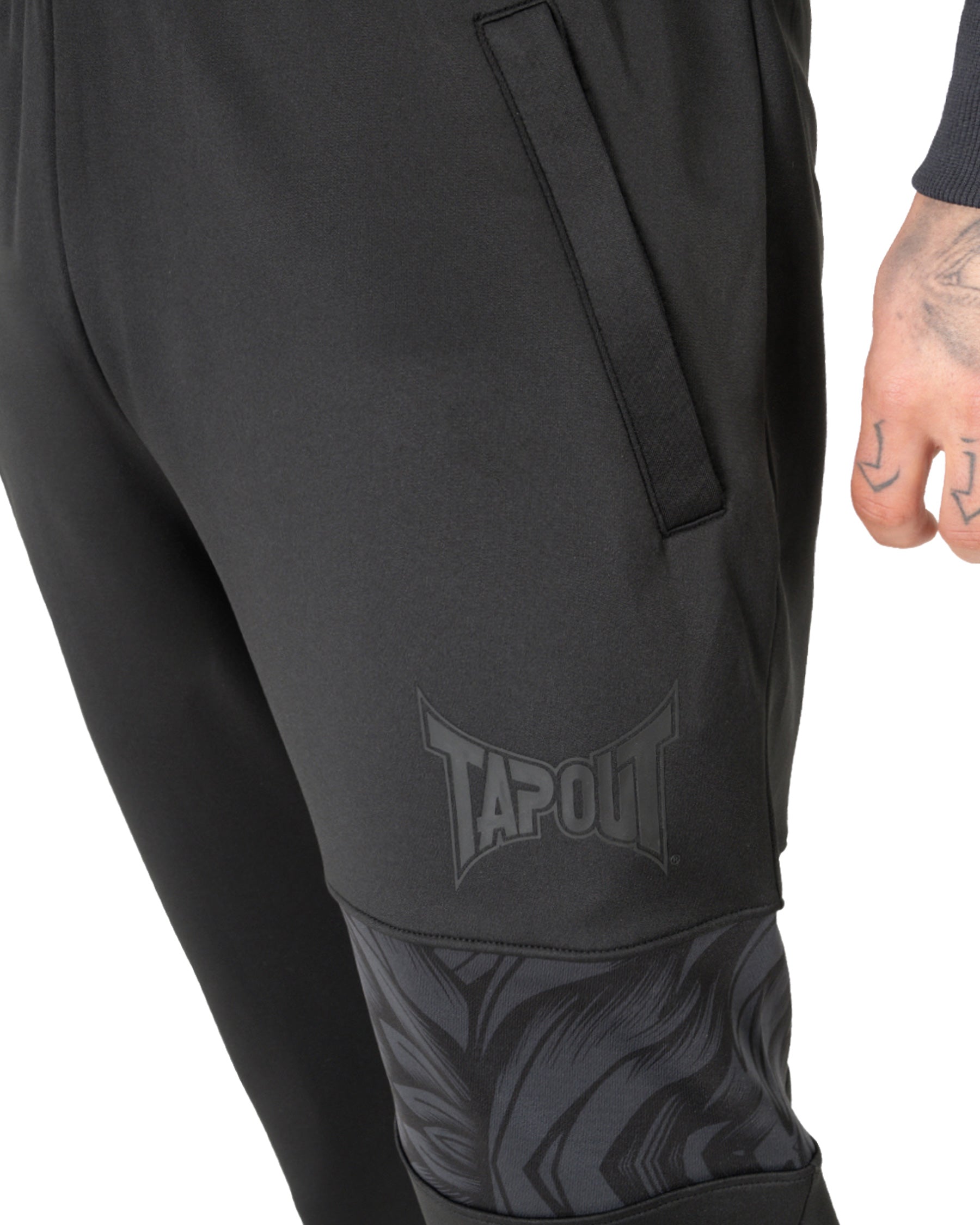Tapout 940038 Spirit Tracksuit Schwarz
