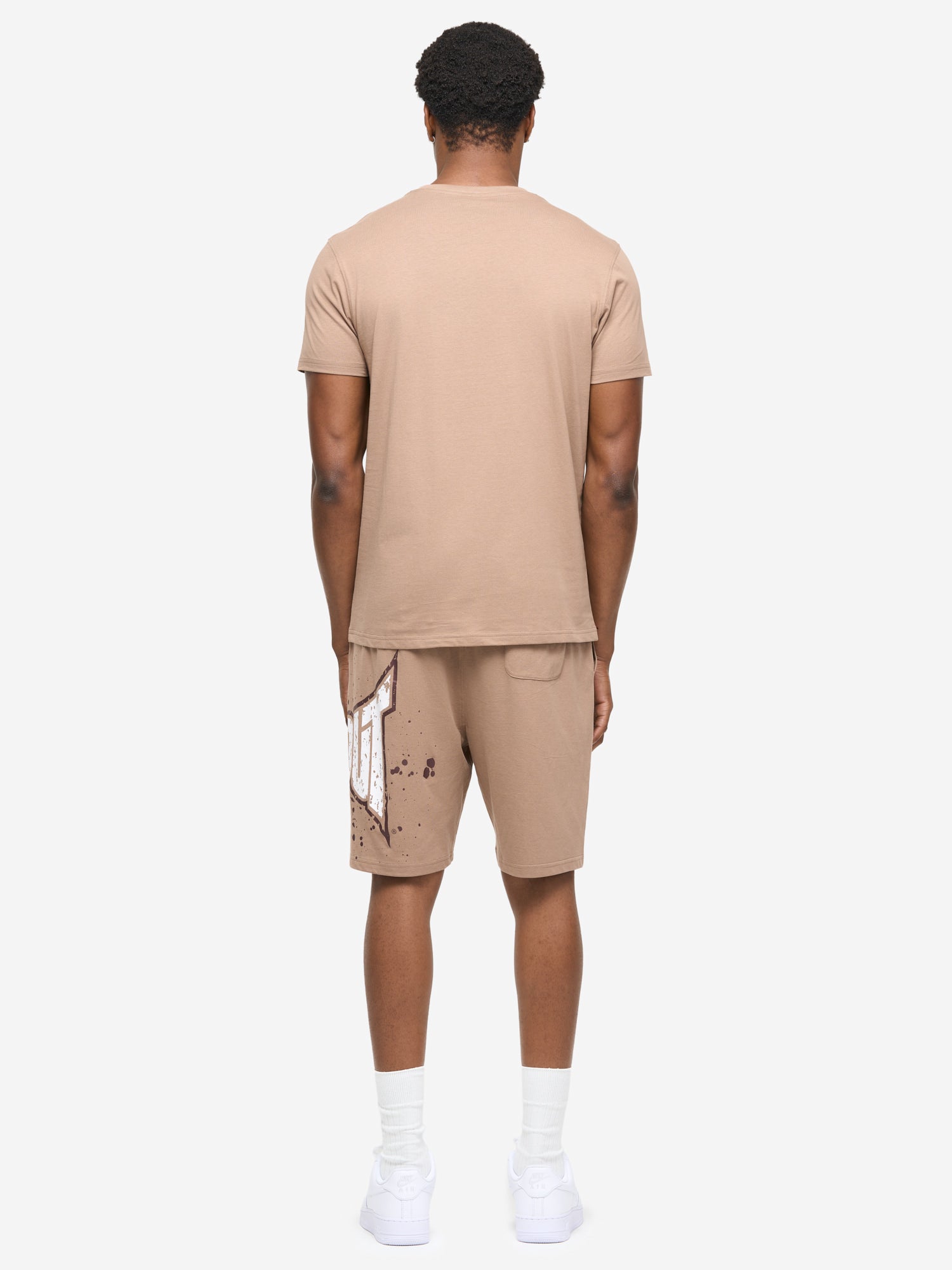 Tapout Herren T-Shirt & Shorts Set Braun mit Logo in normaler Passform