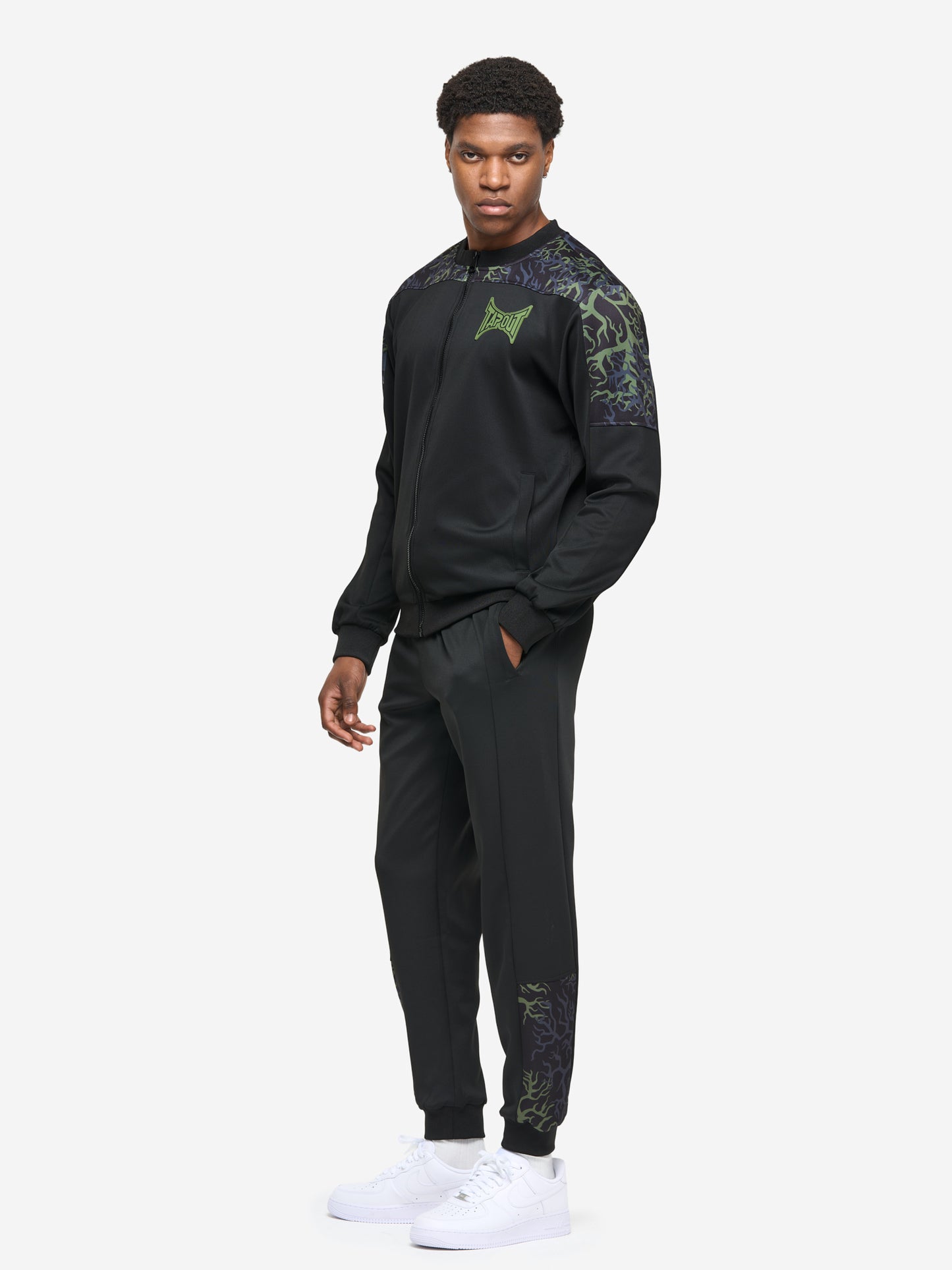 Tapout Herren Jogginganzug schwarz/grün normale Passform