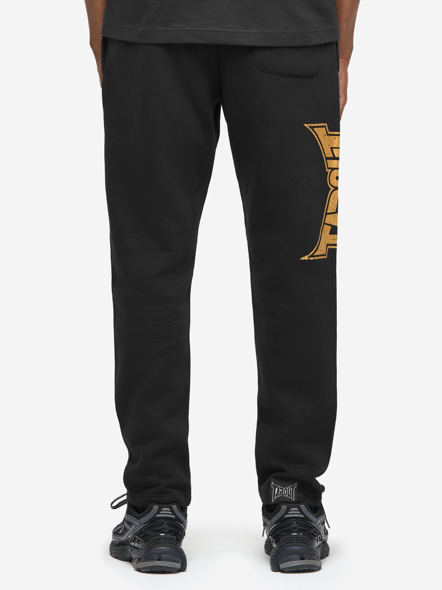 Schwarze Tapout Herren Jogginghose in normaler Passform mit Vintage-Logo-Druck, drei Taschen und Fleece