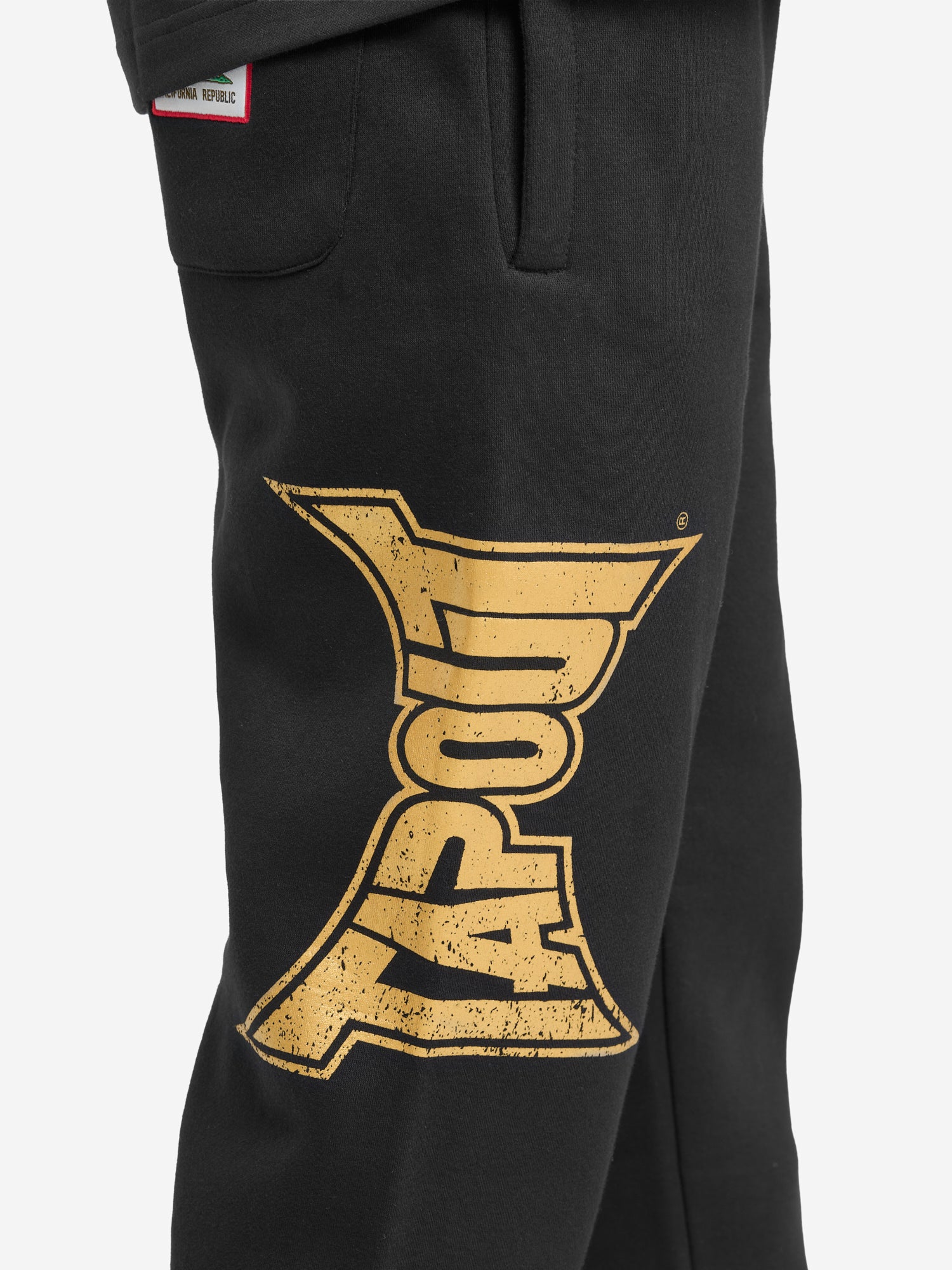 Schwarze Tapout Herren Jogginghose in normaler Passform mit Vintage-Logo-Druck, drei Taschen und Fleece
