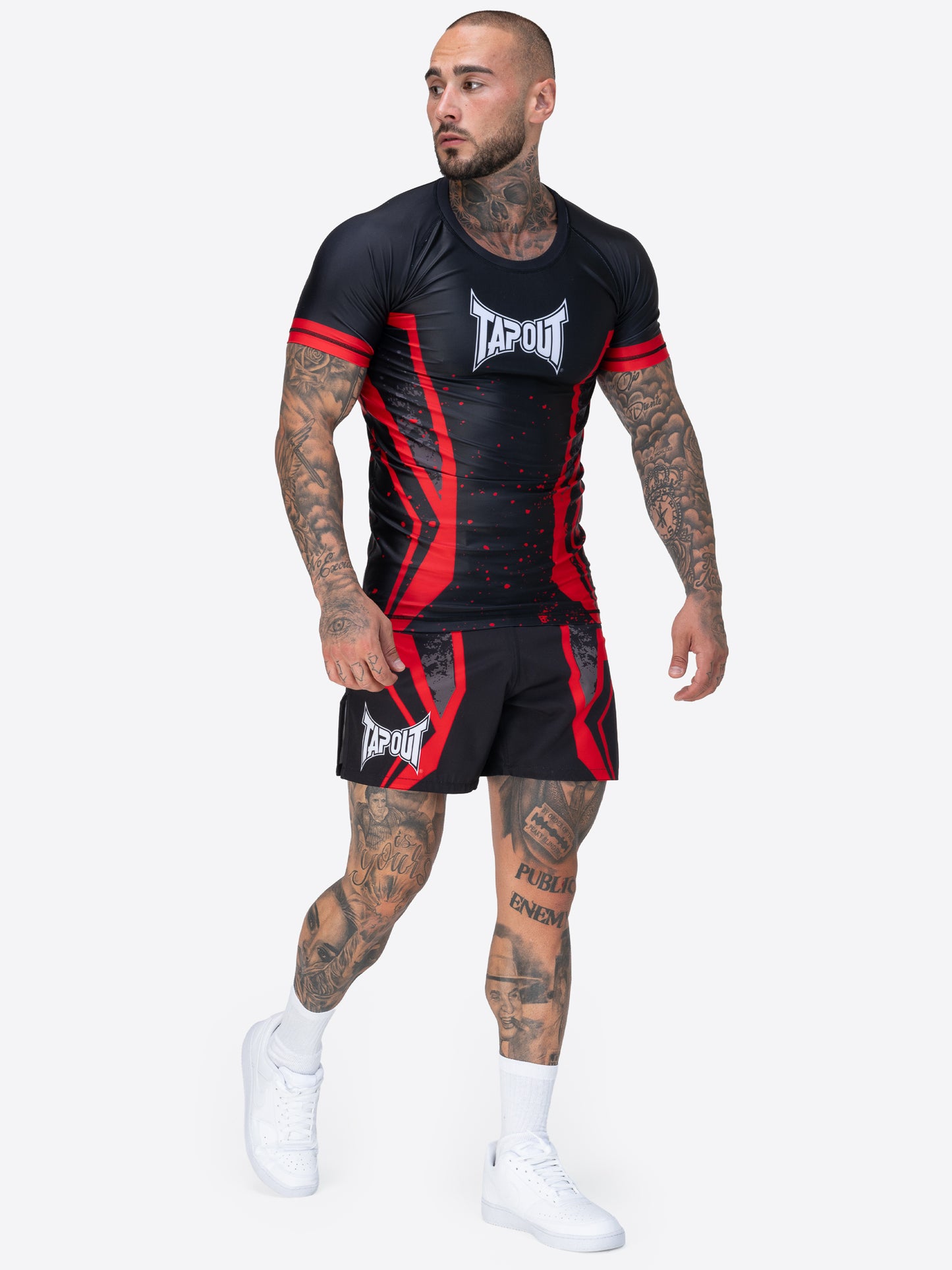 TAPOUT MMA Funktions-T-Shirt, schwarz, elastisch und atmungsaktiv, mit Logodruck und sportlichem Design