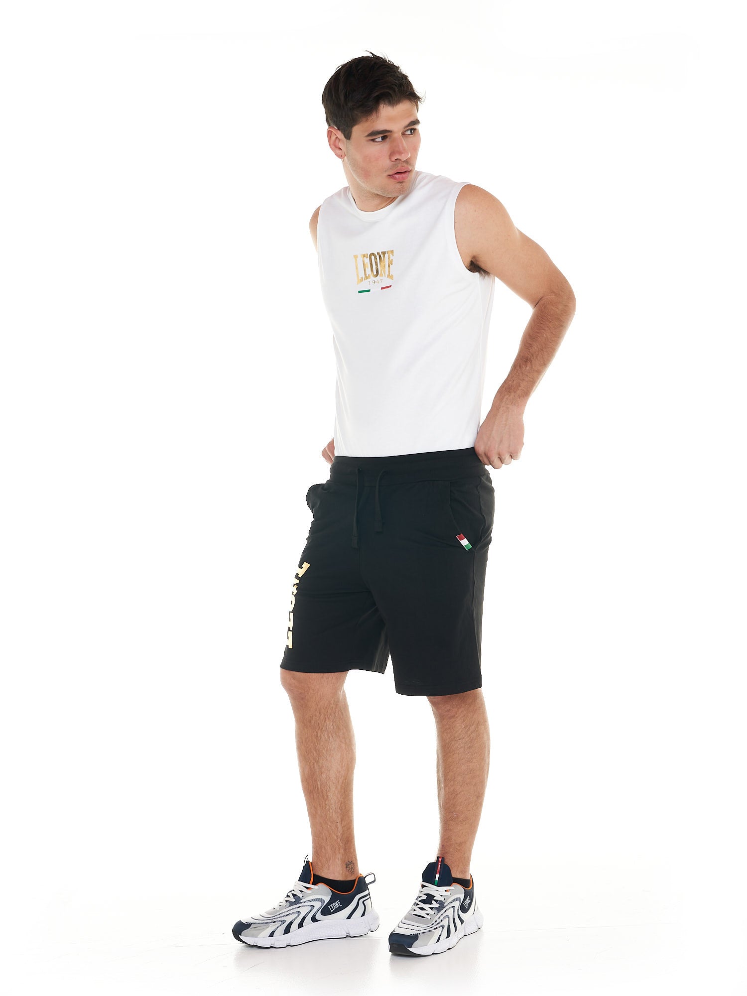 Leone -  Shorts Gold Schwarz