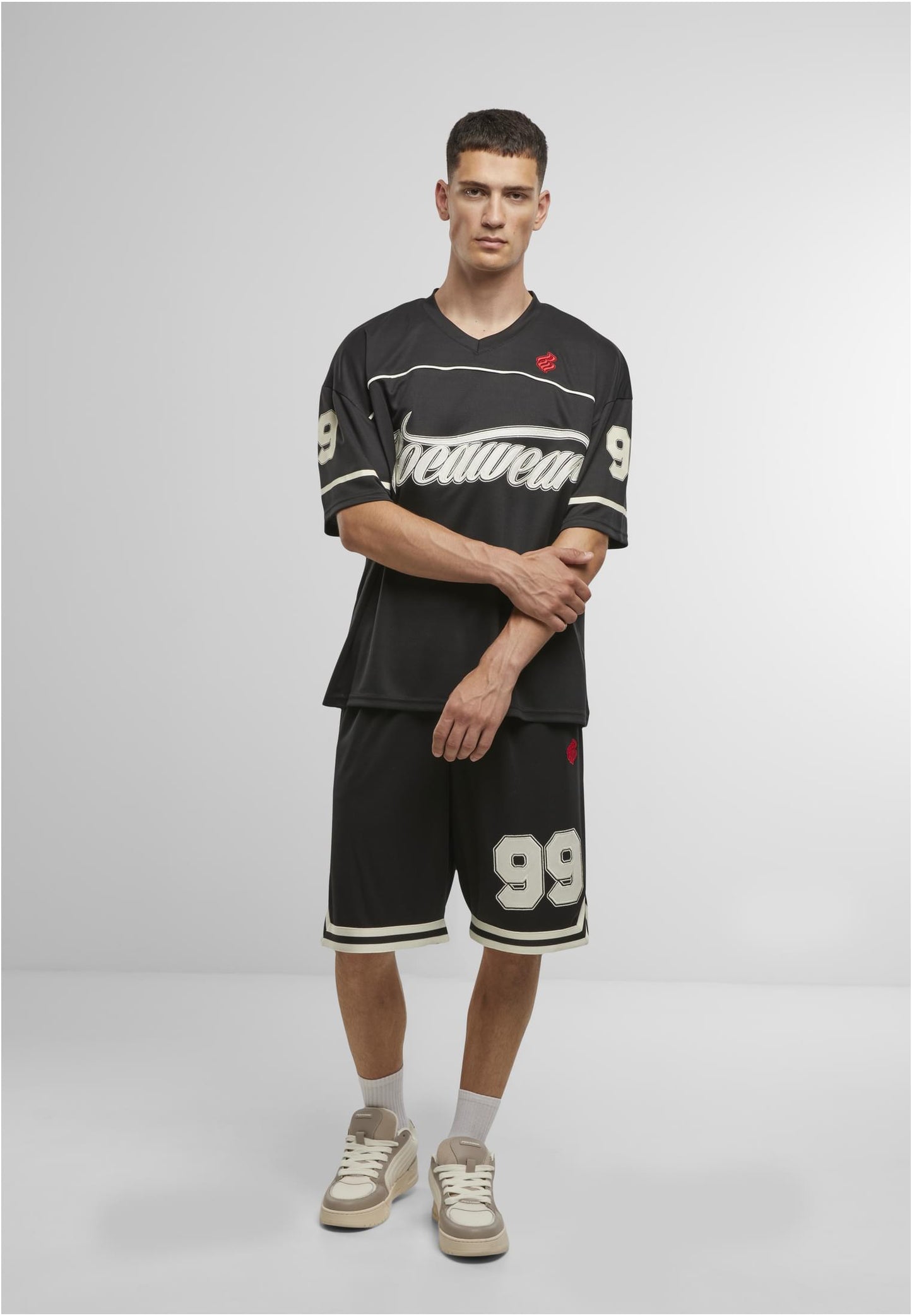 ROCAWEAR BALLER TRIKOT Streetwear Outfit in Schwarz