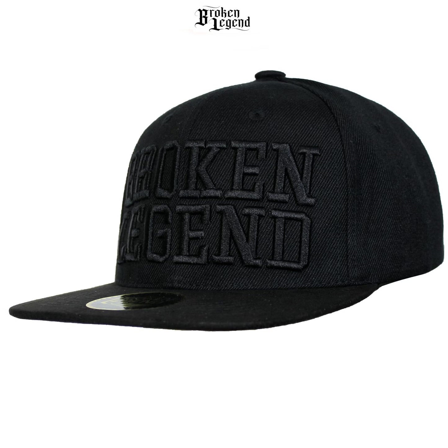 Schwarze Broken Legend Snapback Cap mit grossem 3D-Stickzug und geradem Schirm.