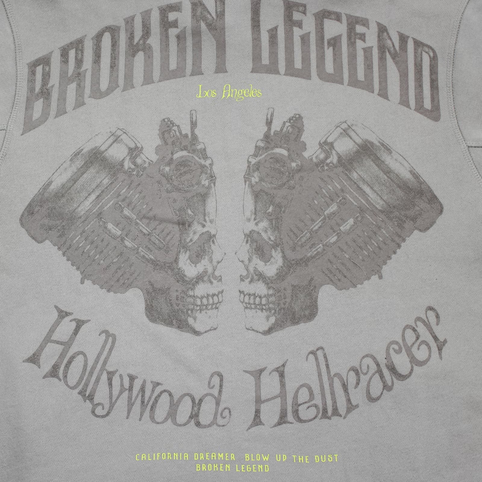 Silbergrauer Herren Hoodie von Broken Legend mit dezenter Stickerei vorn und grossem Rückenprint