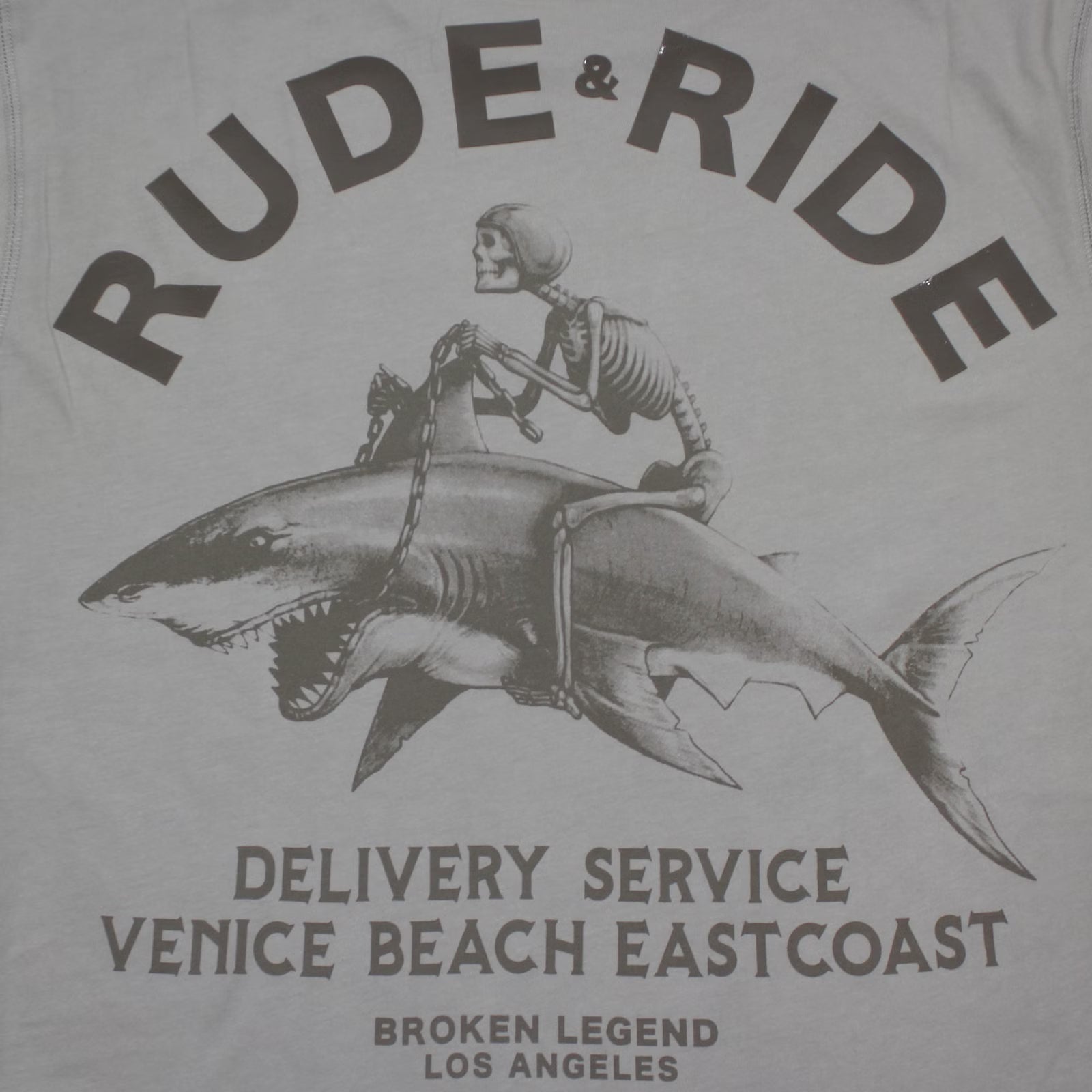 Graues Broken Legend T-Shirt mit kleinem Brustprint und Hai-Rückenprint