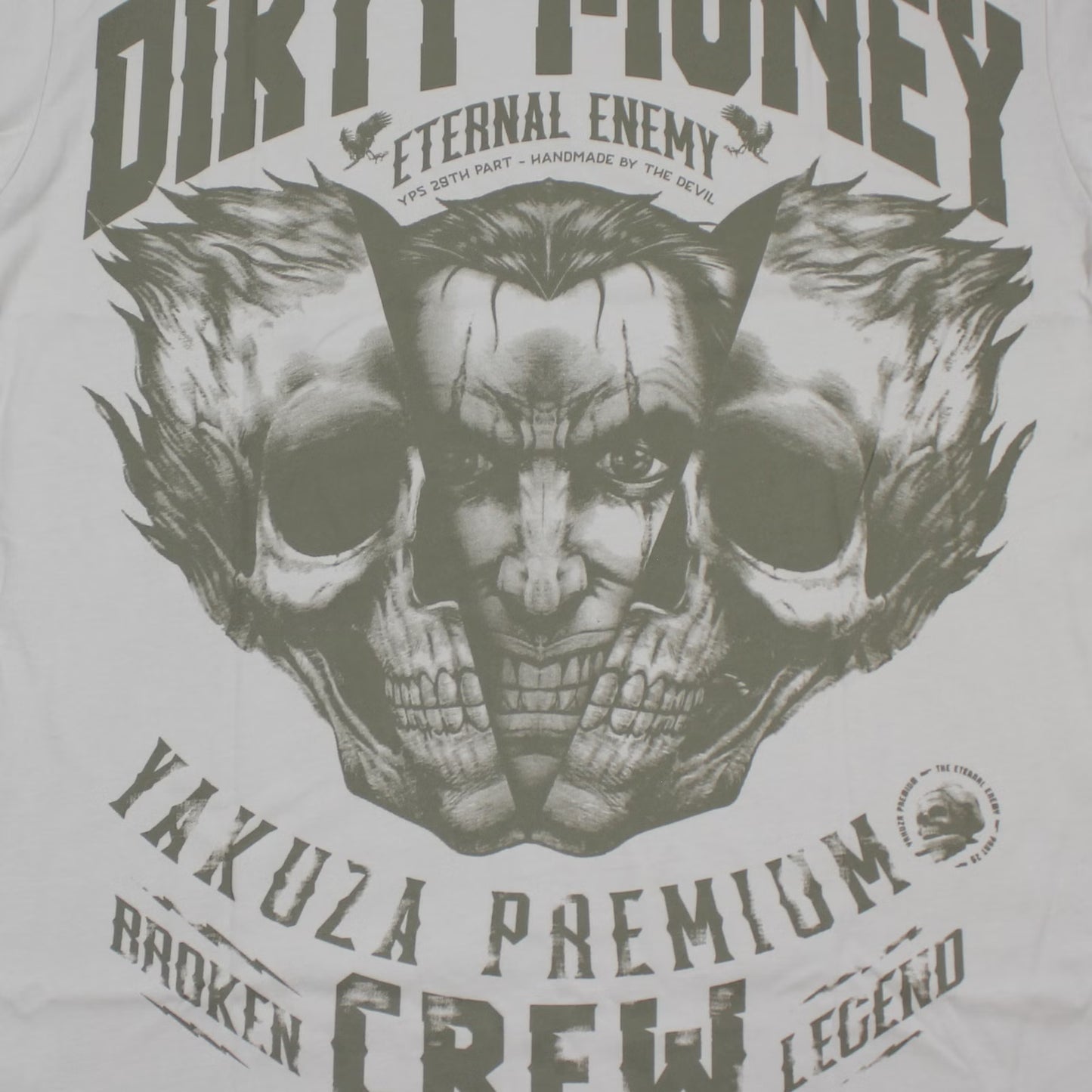 Rückseite von grauem Yakuza Premium T-Shirt mit Biker Totenkopf Print.