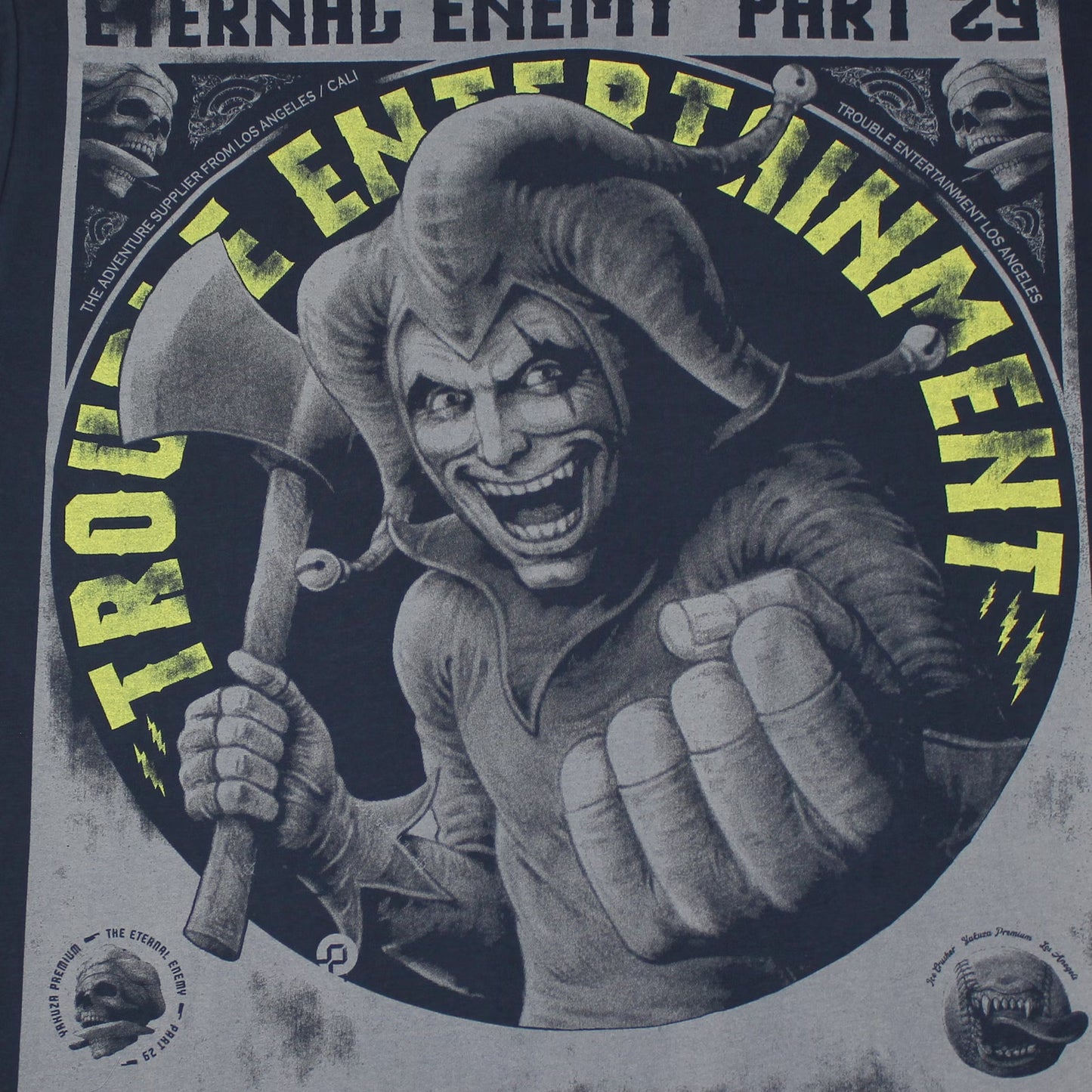 Detail des Entertainment Joker-Prints auf dem Yakuza Premium T-Shirt.