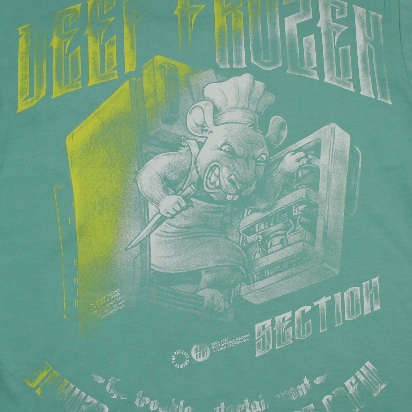 Detailaufnahme vom Ratten-Koch-Rückenprint des mintgrünen Yakuza Premium T-Shirts.