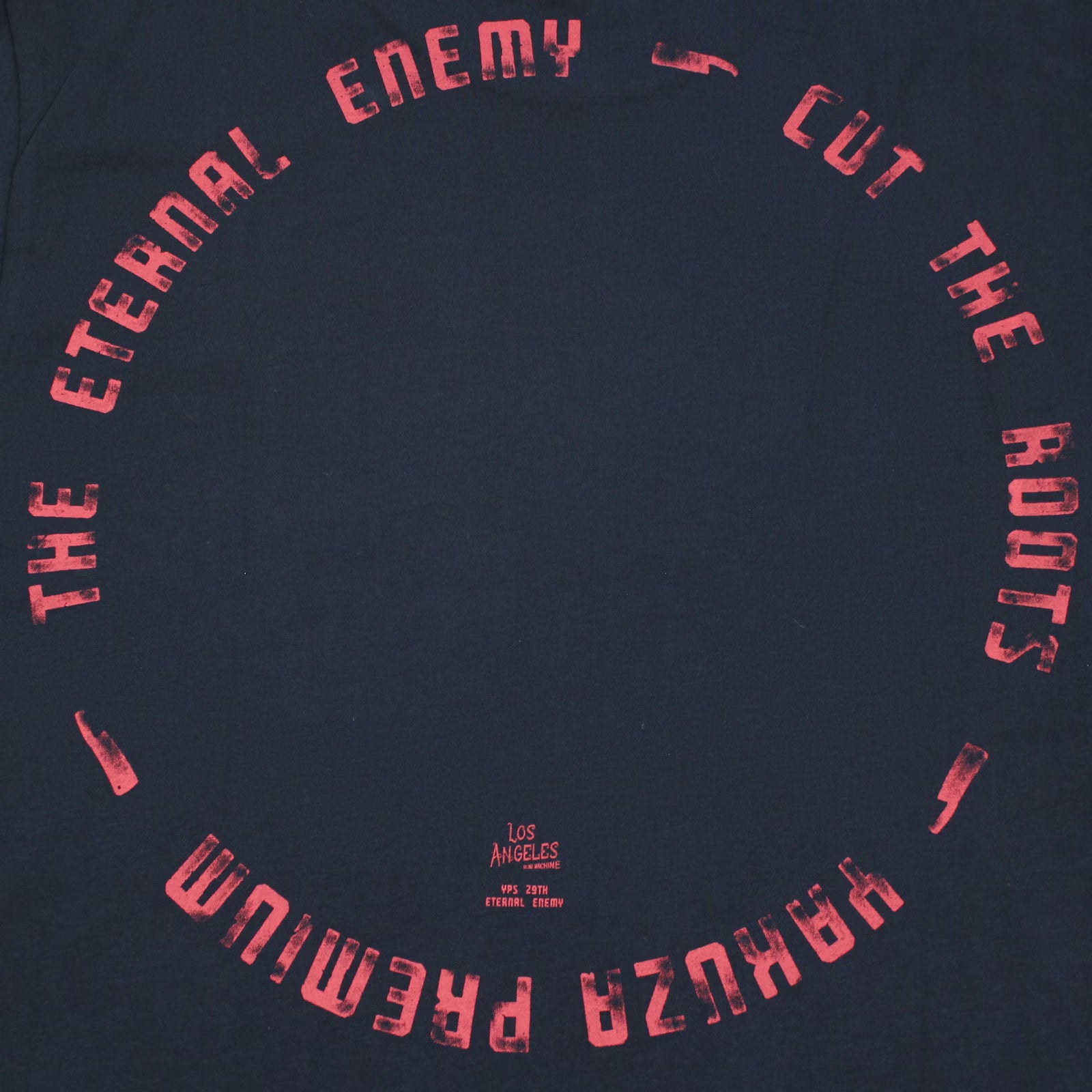 Roter Yakuza Premium Eternal Enemy Kreisdruck im Detail