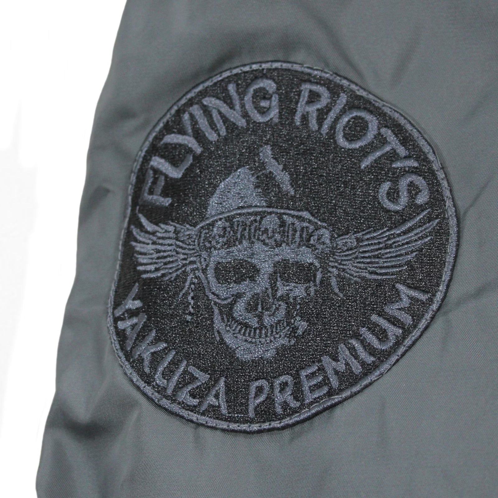 Limitierte Yakuza Bomberjacke 3961 in Grau/Stone mit Stickerei und Kapuze