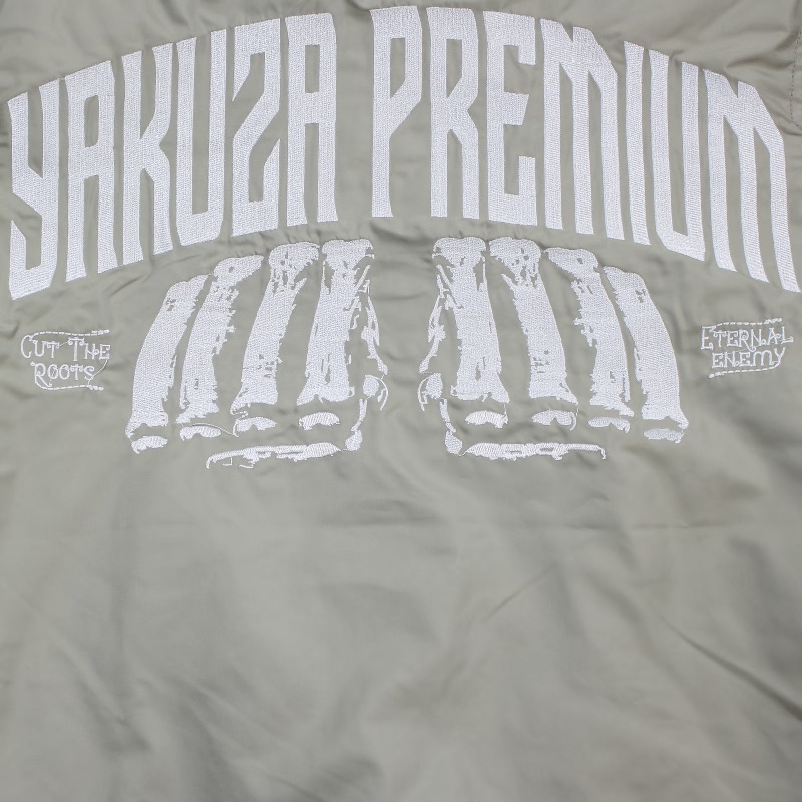 Limitierte Yakuza Bomberjacke in Oliv mit Patch und Stickerei