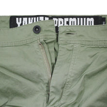Laden Sie das Bild in den Galerie-Viewer, Yakuza Premium 3753 Cargo Pants Olive
