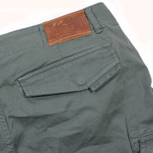 Laden Sie das Bild in den Galerie-Viewer, Yakuza Premium 3752 Cargo Pants Dunkelolive
