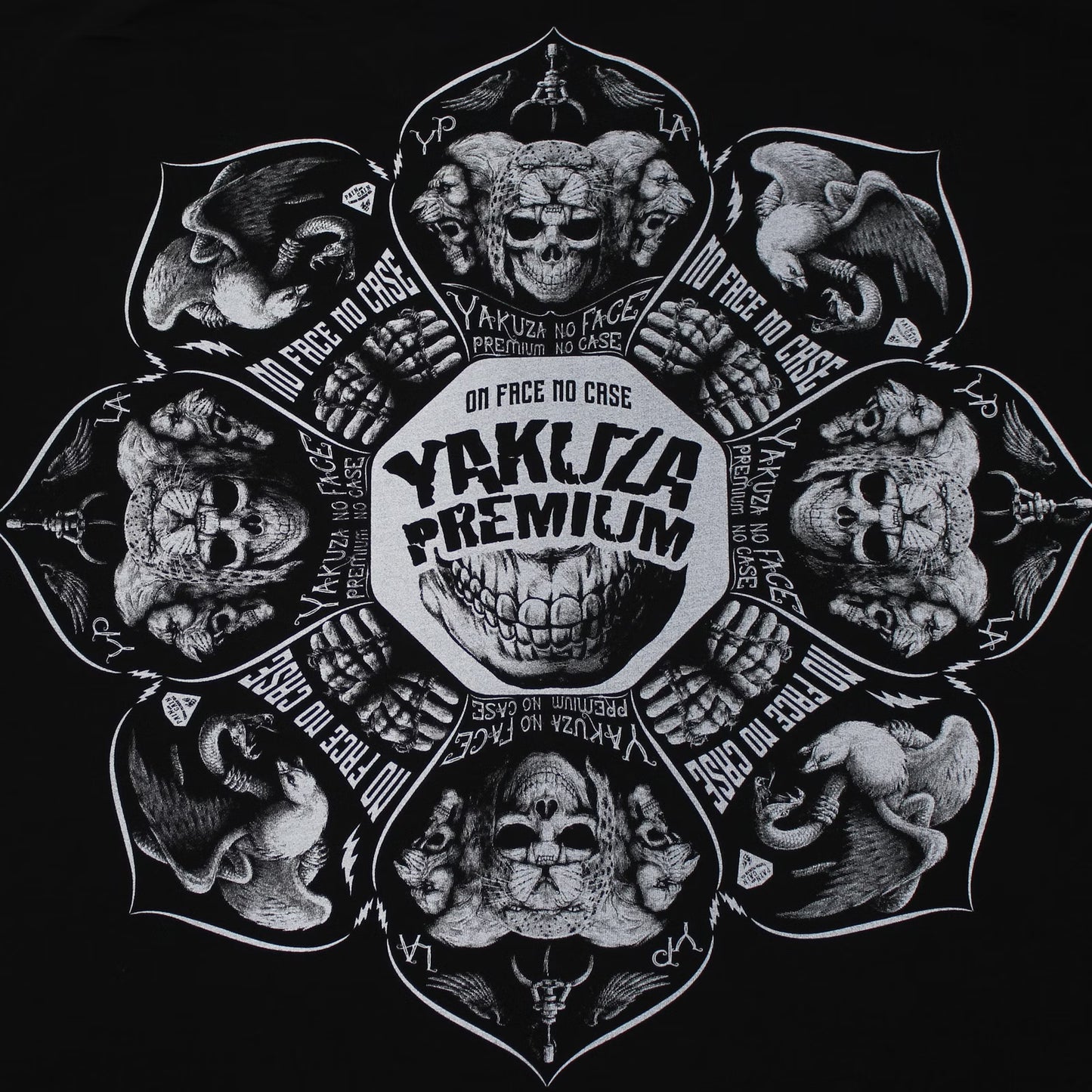 Schwarzes Yakuza Premium T-Shirt mit Brustprint und grossem Rückenmotiv