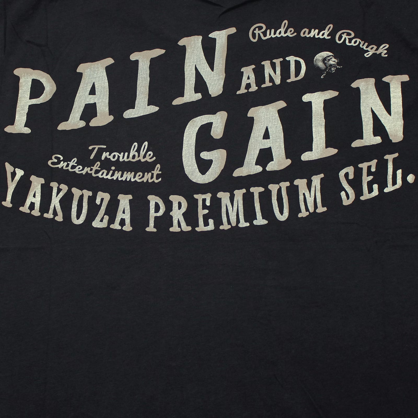Yakuza Premium T-Shirt 3901 in schwarz mit grossem Frontprint im Tattoo-Stil und markantem Schriftzug auf dem Rücken – Herren Streetwear